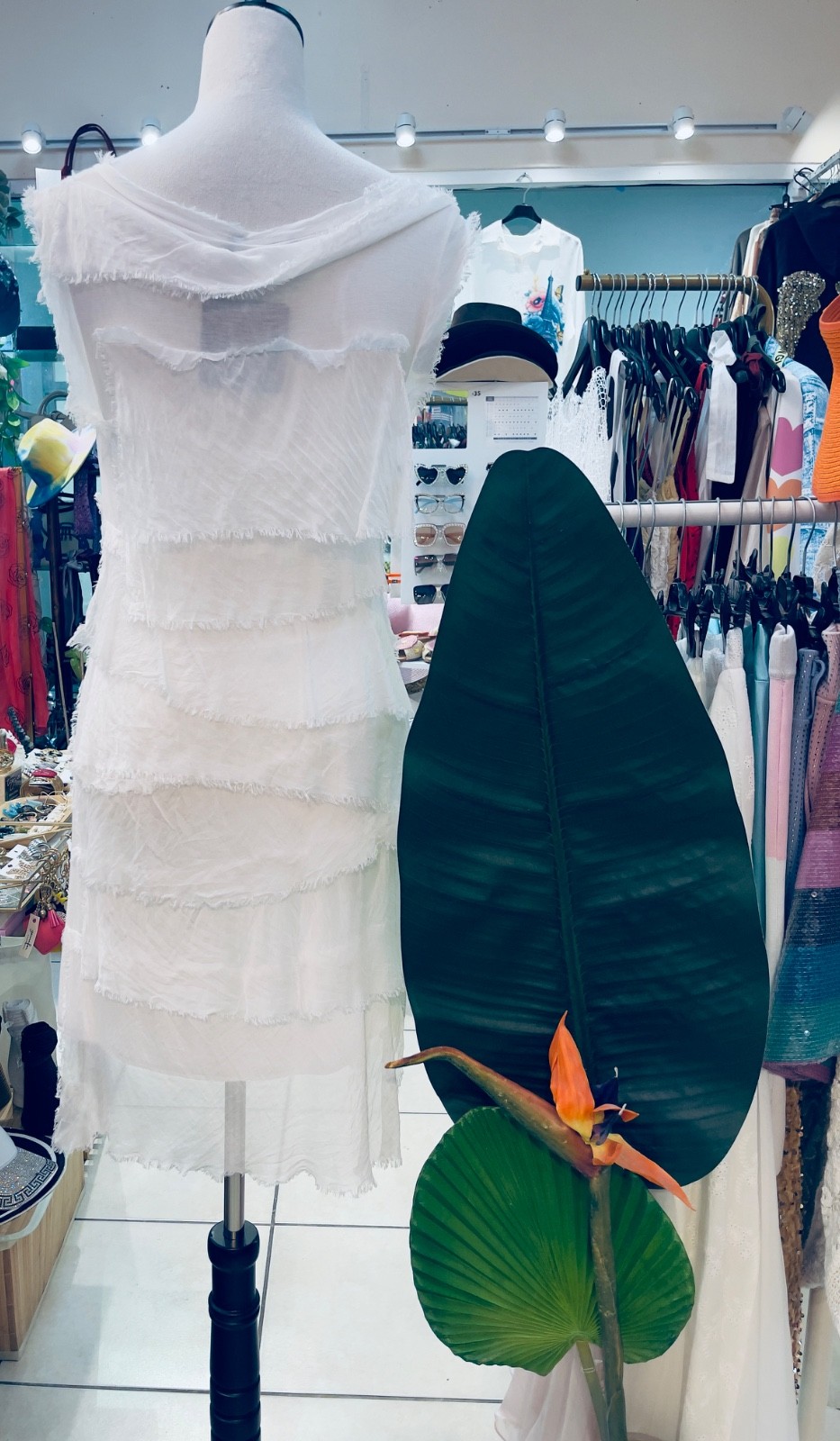 Cocktail dress, made in Italy, 70% viscose, 30% silk