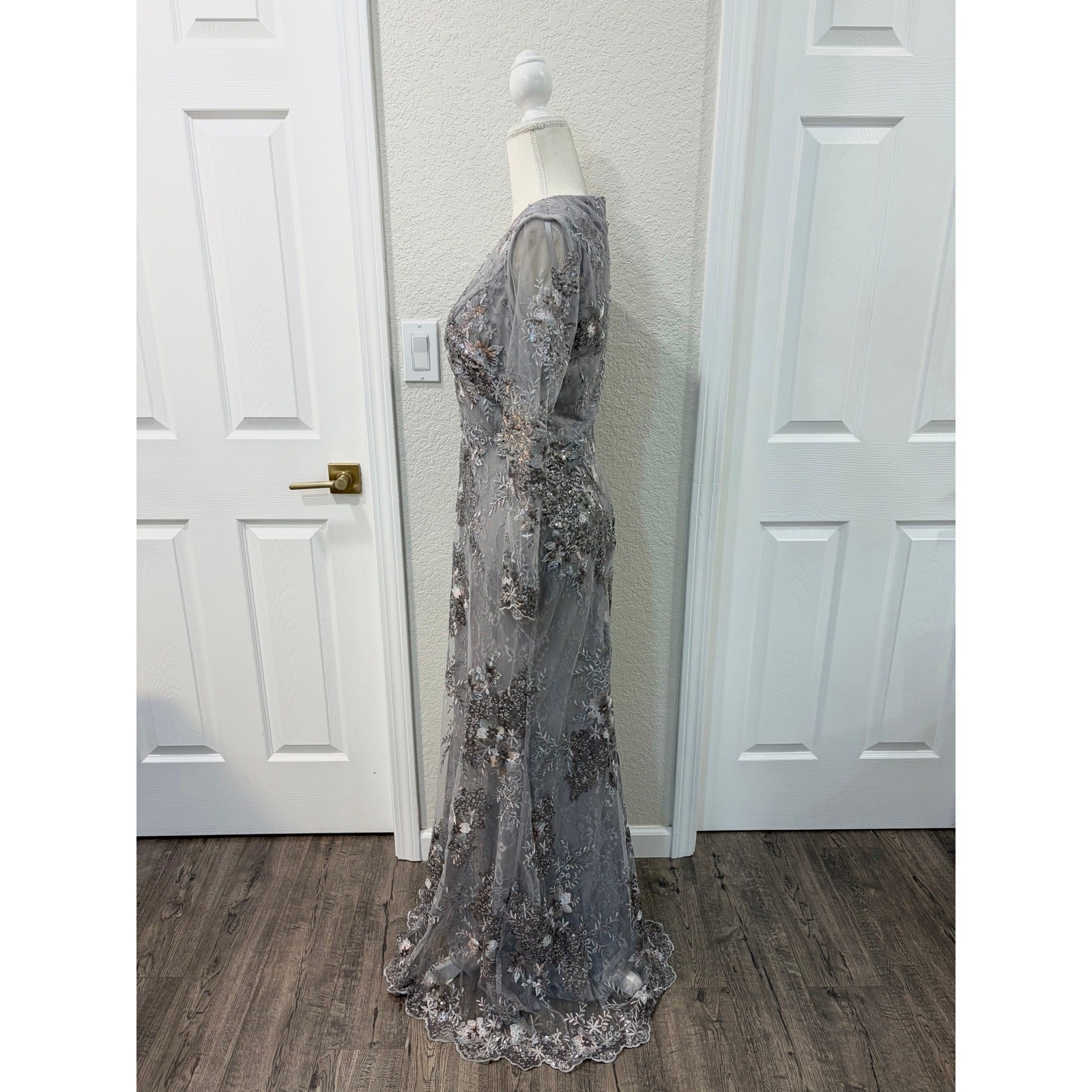 NWT Mac Duggal Gray Embroidered Illusion Evening Gown 67539 Size 8