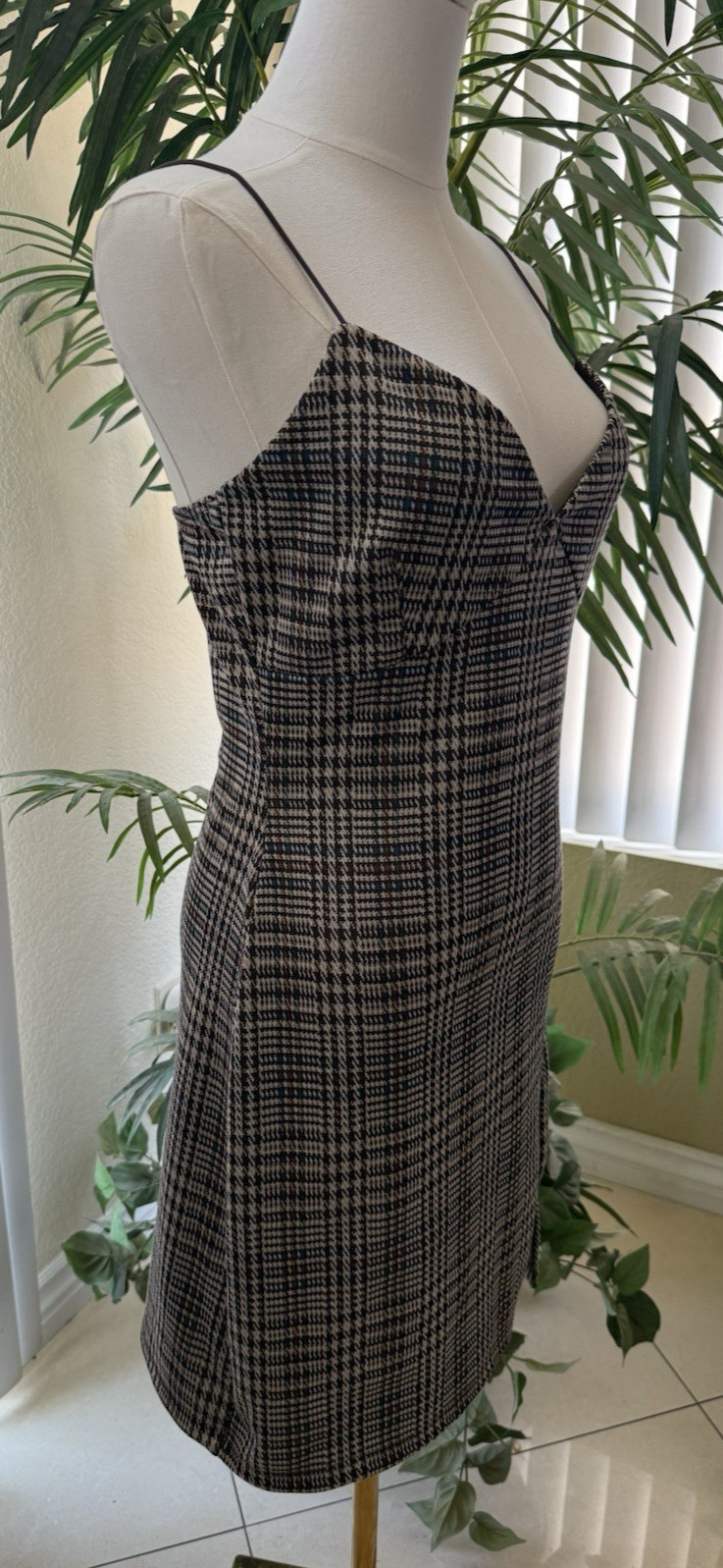 WINDSOR Chic Plaid Spaghetti Strap Mini Dress Size L NWNT