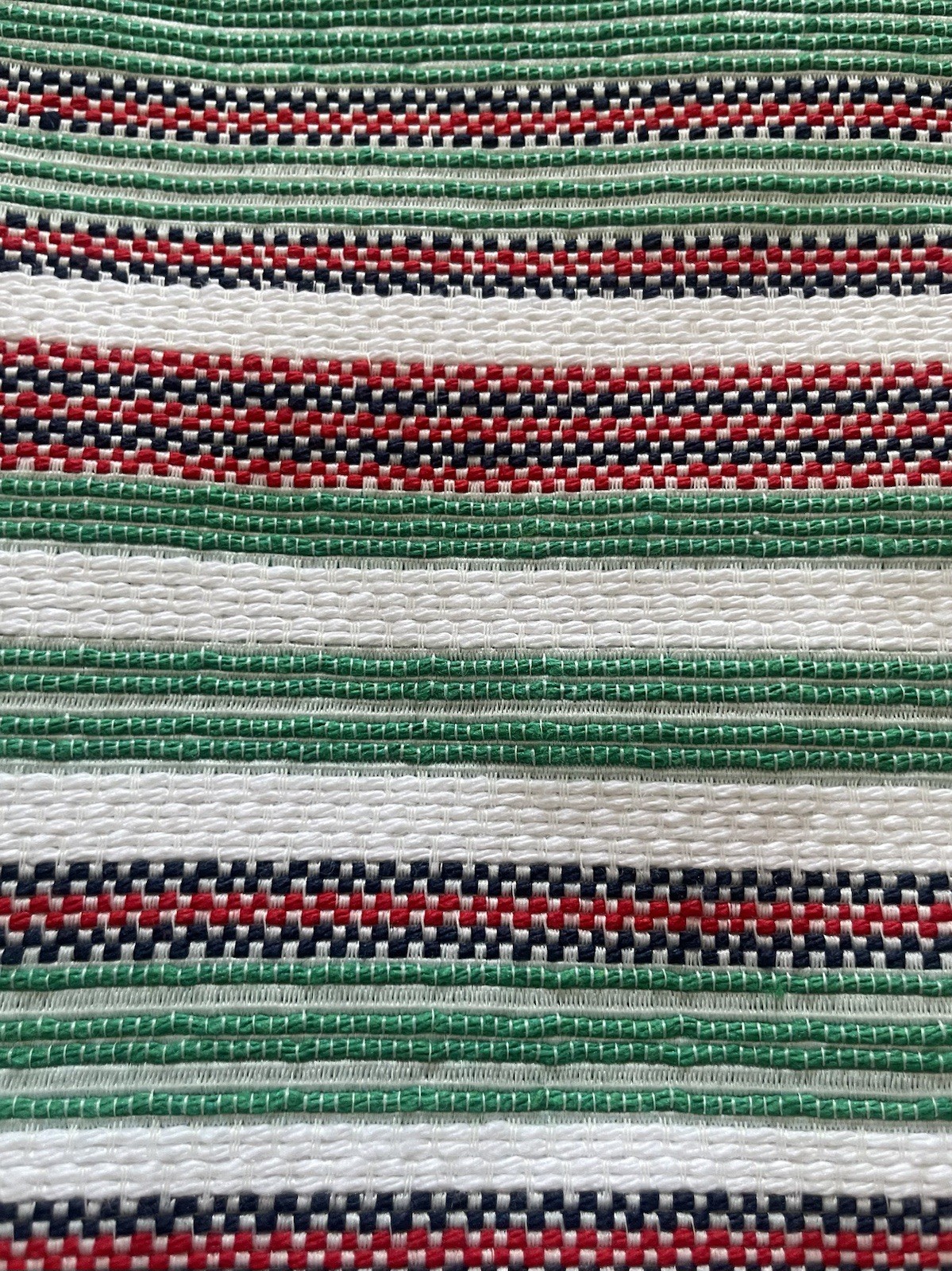 W By Worth Red, Green, White, Navy Fringe Sheath Dress. Size 2. Holiday. Luxury
