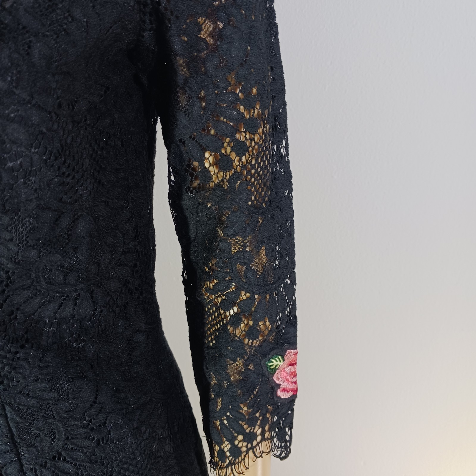 AMT Black Lace Butterfly Embroidered Shift Dress Women’s Size S 3/4 Sleeve Boho