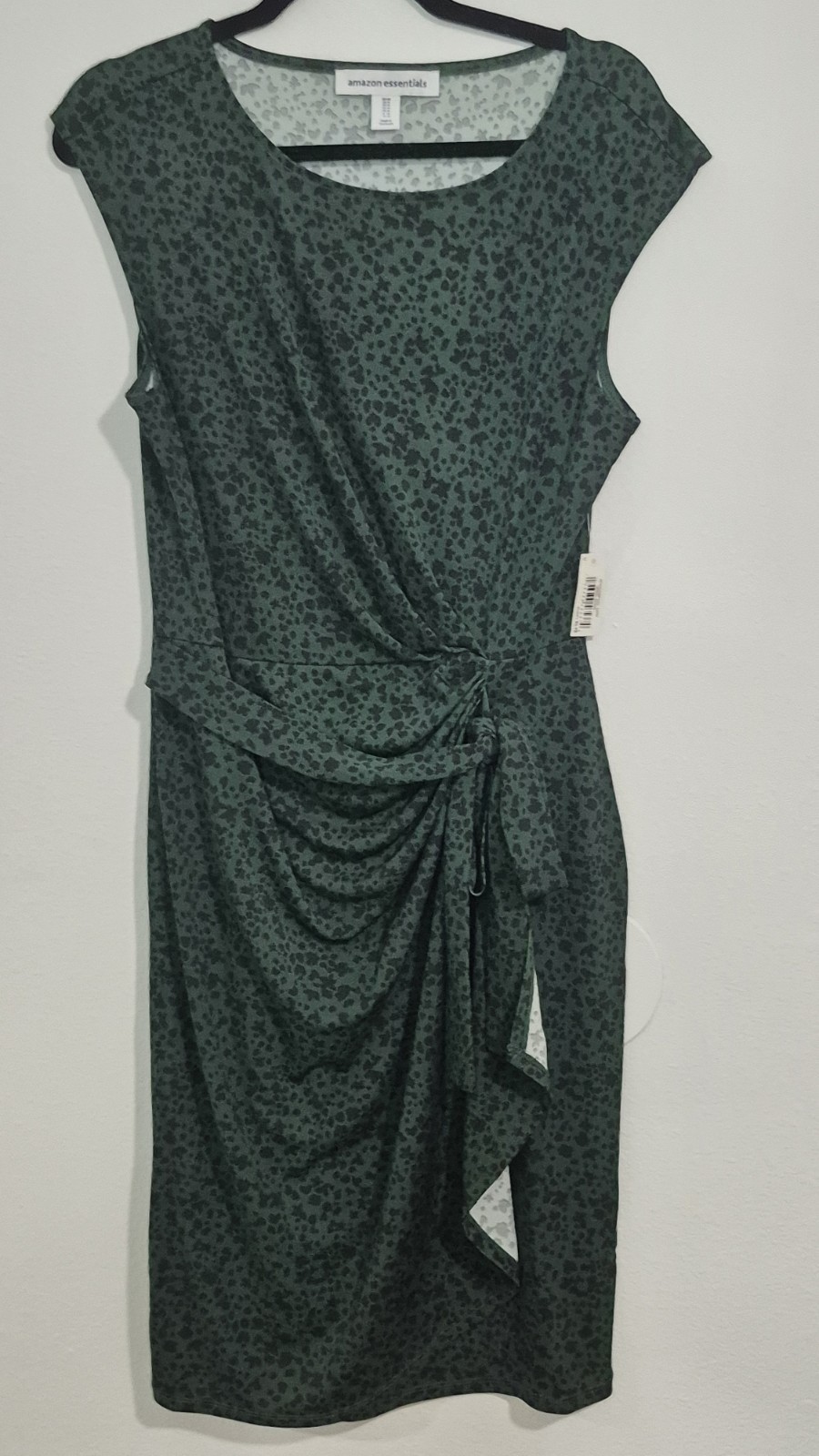 NWT AMAZON ESSENTIALS WOMEN’S BLACK & GREEN DRESS SIZE MED ANIMAL PRINT ROUCHED