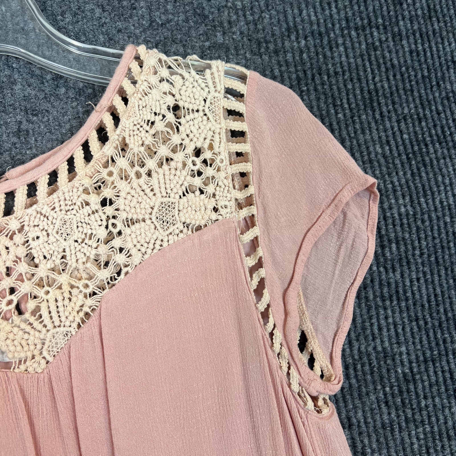 Womens Crinkle Crotchet Shift Dress Medium Pink Cream Bohemian Romantic Dainty
