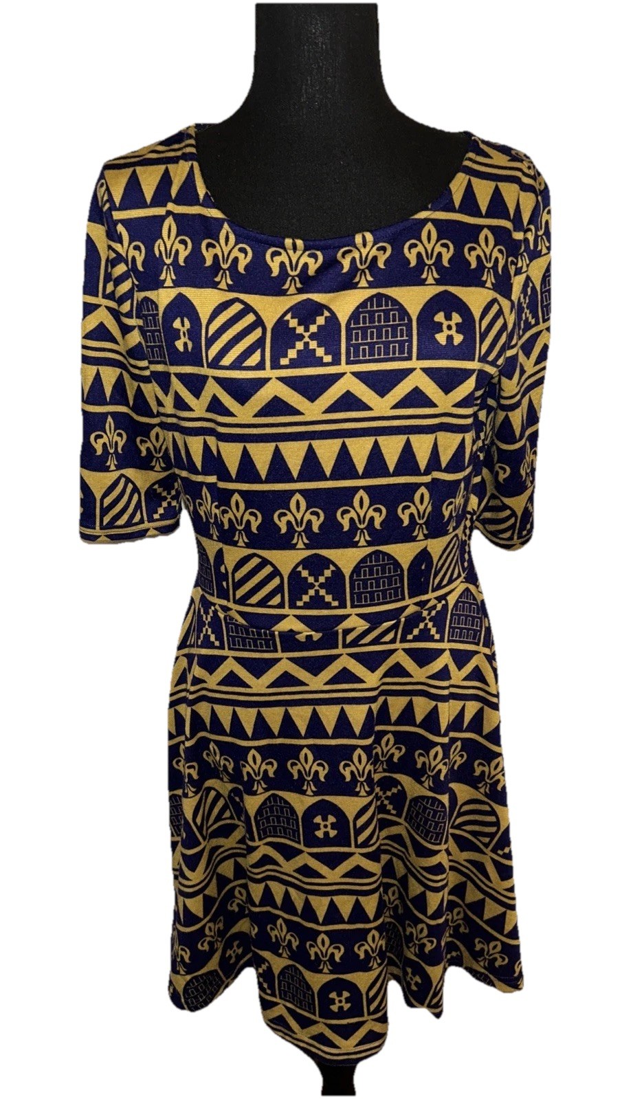 Catch My i ~ Fit & Flare XL Short Sleeve Geometric Heraldic Print Dress