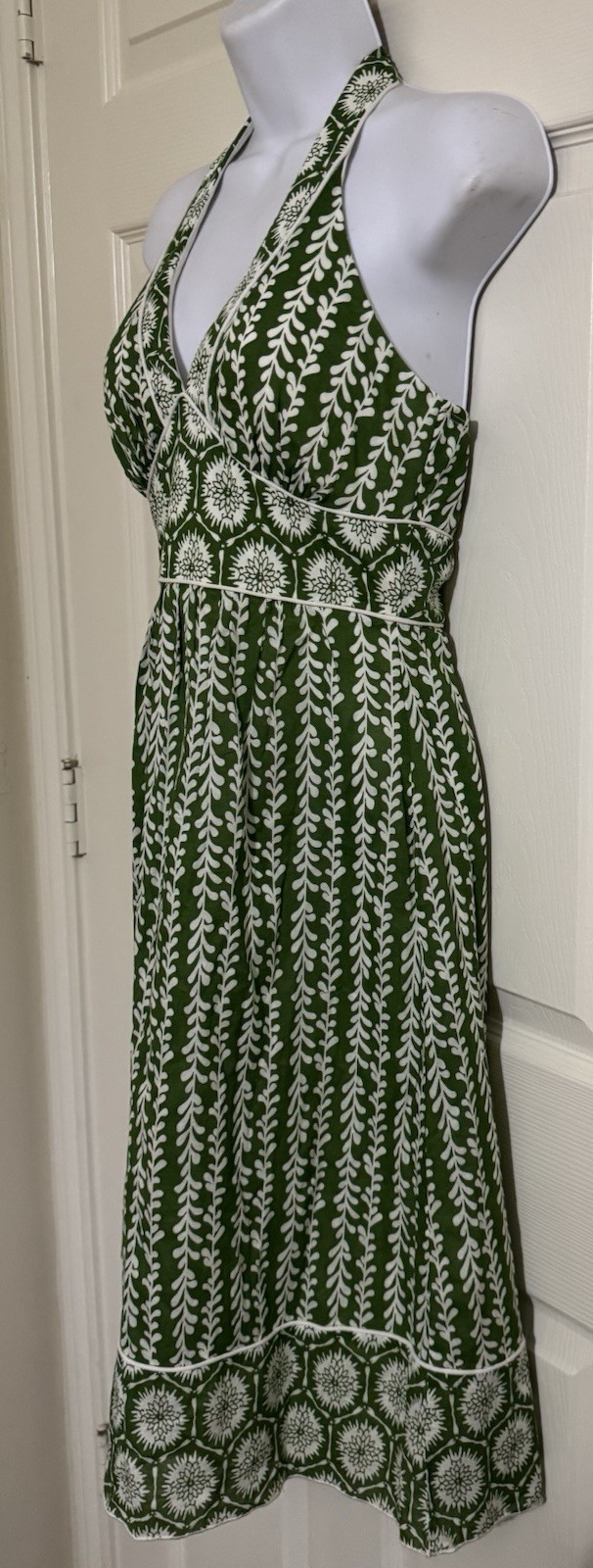 Vintage Bra Insert Halter Dress Lined With Zipper Green Pattern By TRIXXI Size 3