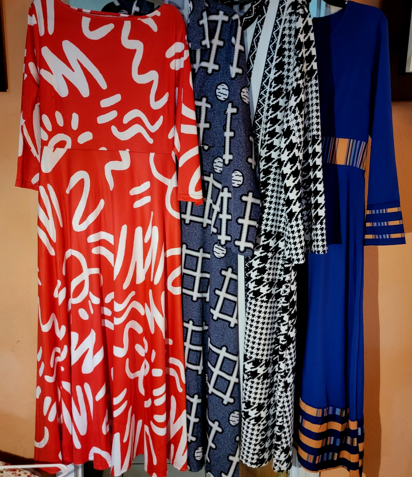 Women’s Lot Of Any Season Dresses. Sz XX-Large. Lot Of 4 Excellent ( AND CUTE!)
