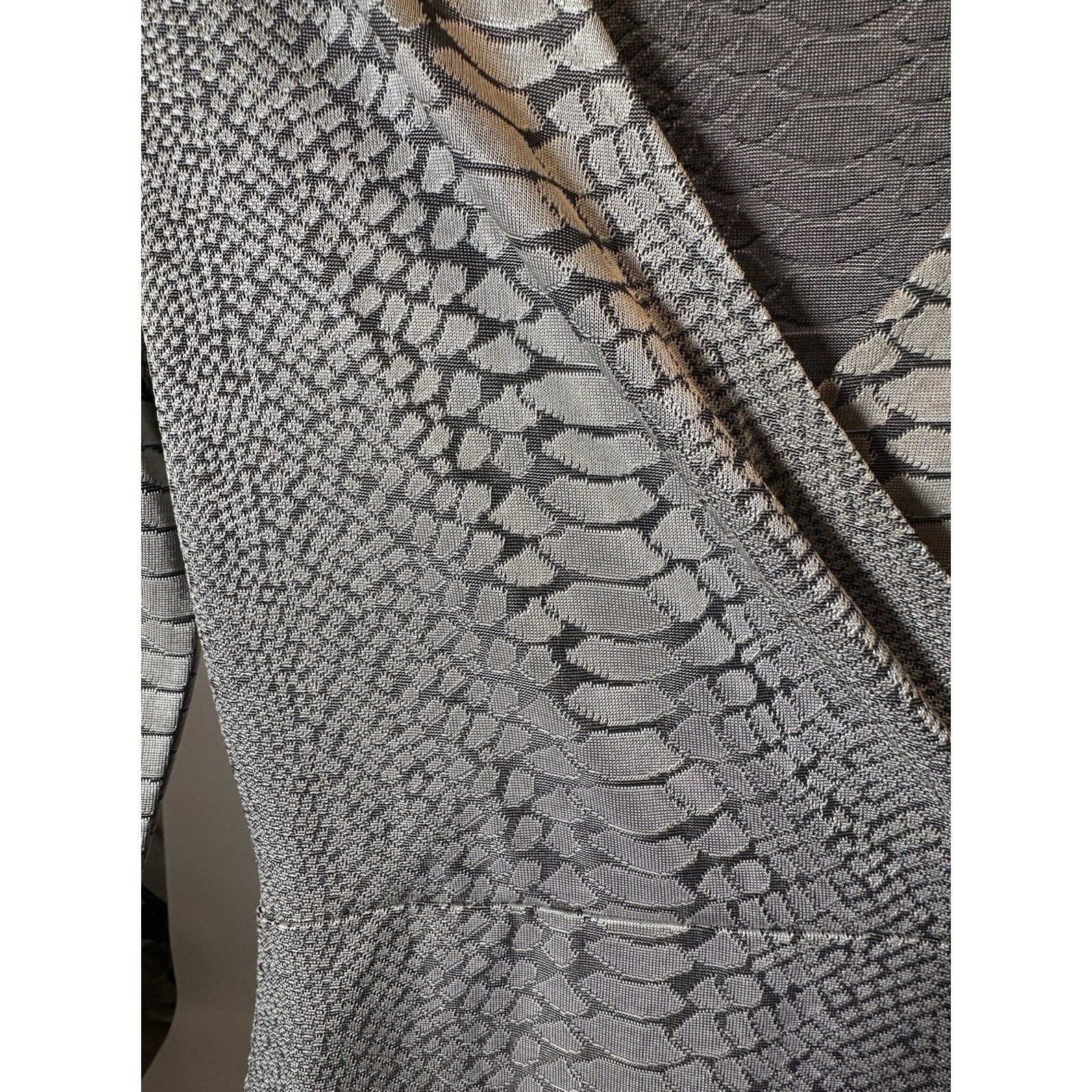 French Connection Silver Wrap Snake Print Cocktail Dress Size 2 | Long Sleeve