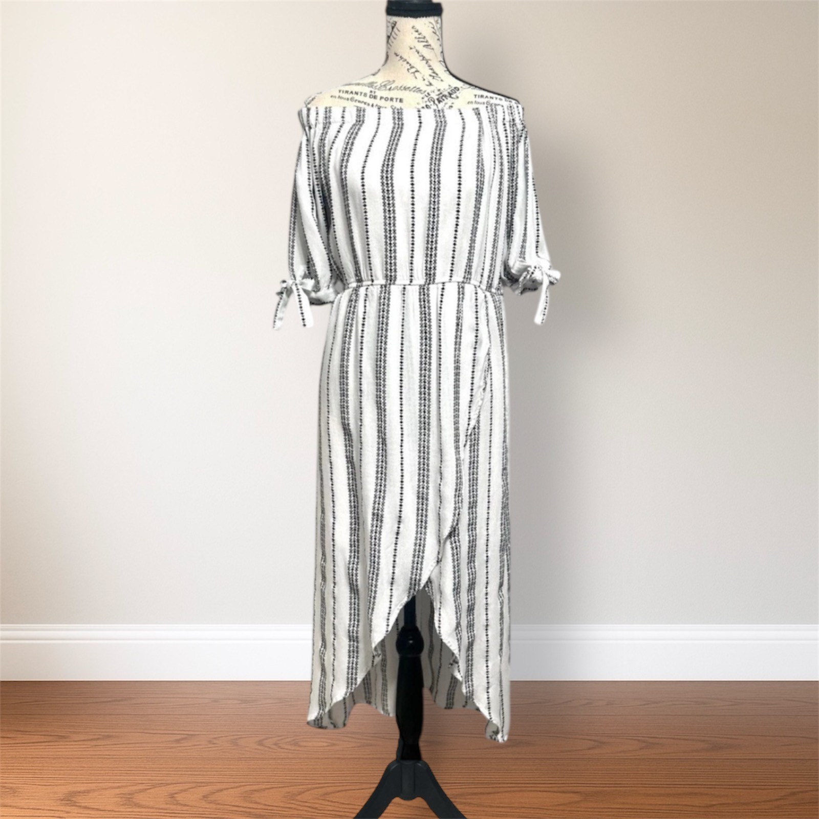 J Gee M White Black Striped Off Shoulder Short Sleeve Maxi Dress Boho Resort