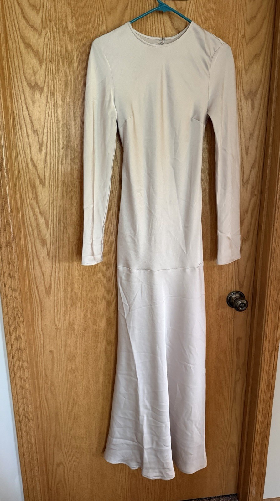 H&M Open Back Long Sleeve Satin Dress In Light Beige Size Small. NWT (runs Small