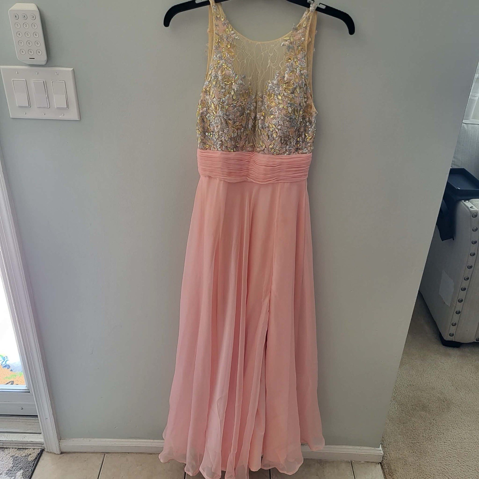 Party Time Formal Prom dress Plush Pink Beaded Bodice Size 0
