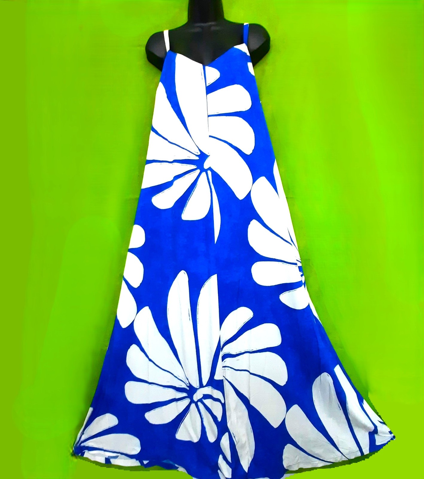 Label of LOVE Size XL Australia long rayon White Blue woman NWT floral sundress