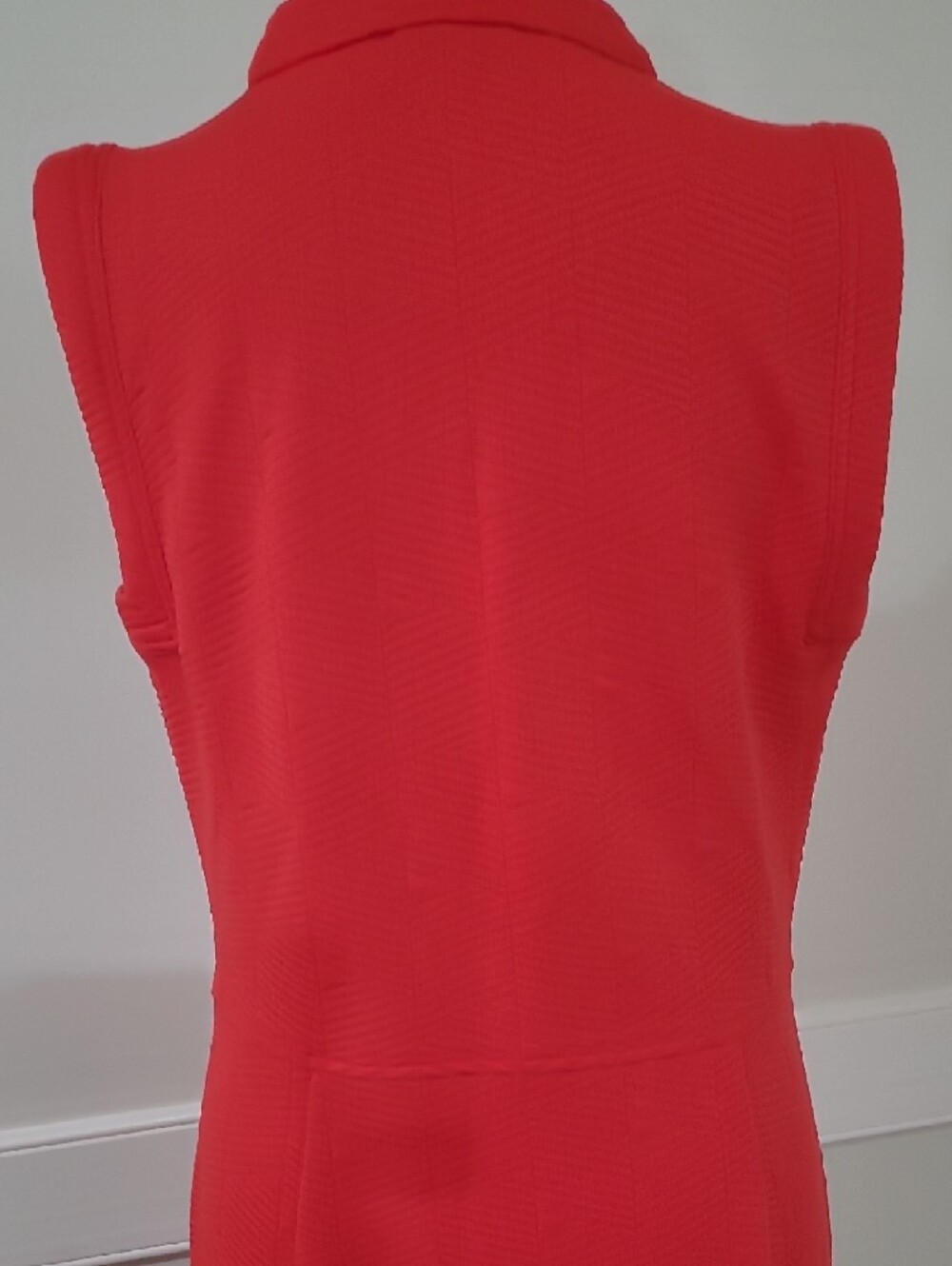 Tommy Hilfiger Sleeveless Split Neck Red Jacquard Knit Pocket Shift Dress Size 4