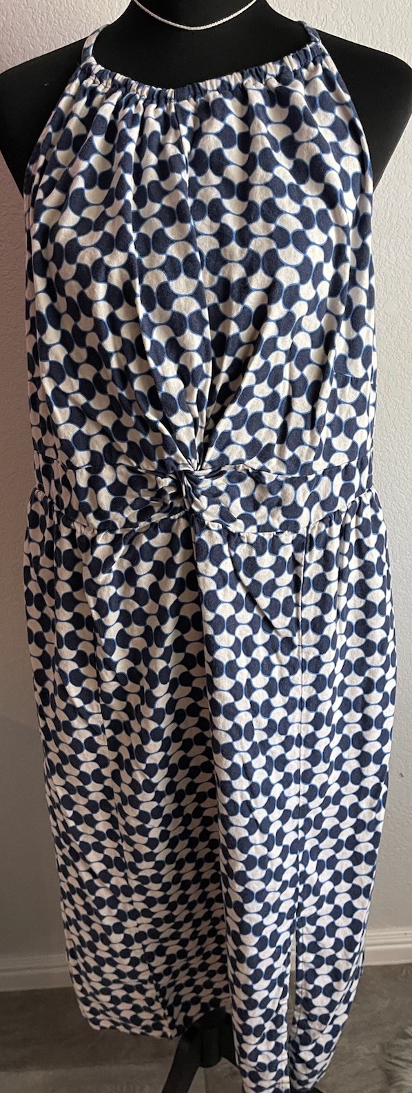 Ava & Viv Women’s Plus 1X Blue/White Geometric Halter Sleeveless dress