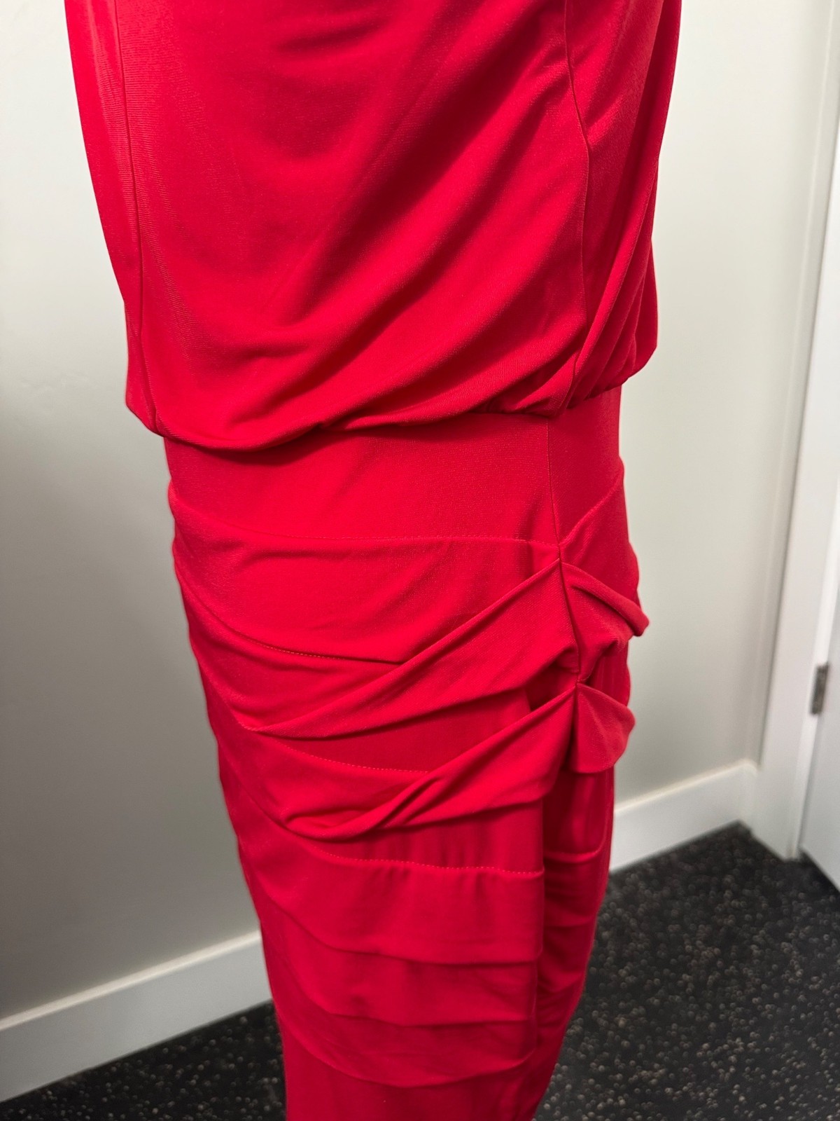 Valerie Bertinelli One-Shoulder Red Ruched Midi 6 Polyester Blend Cocktail Y2K