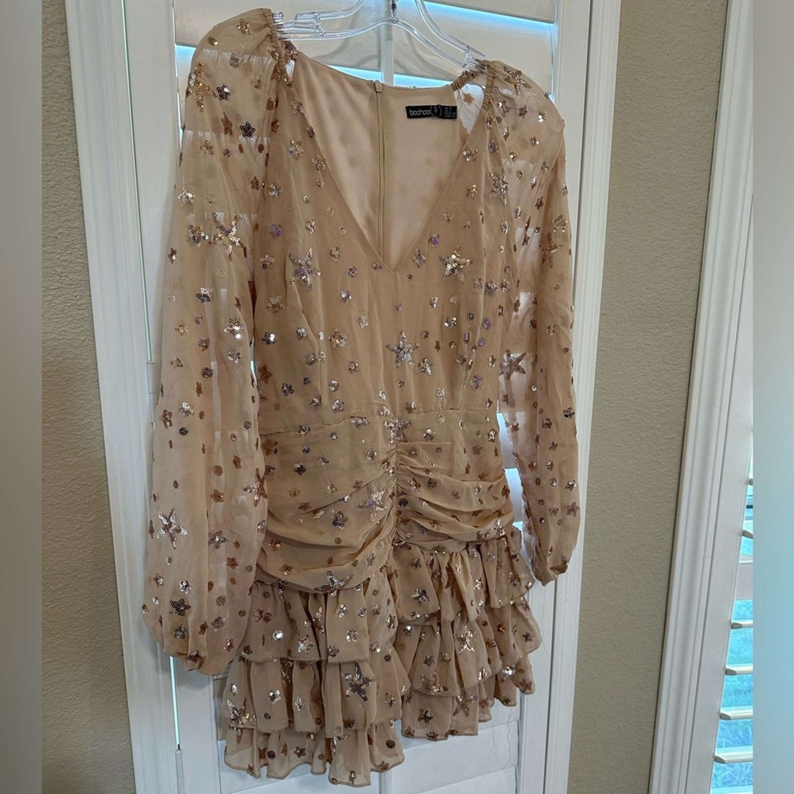 Boohoo Petite Glitter Star Sequin Ruffled Mini Dress Woman’s Size 8