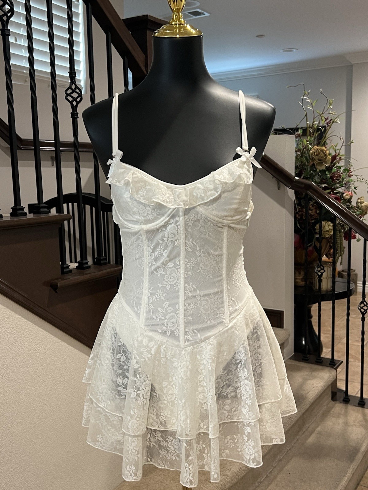 CUTE & SEXY OUTCAST DYLAN MINI DRESS CREAM, SZ S