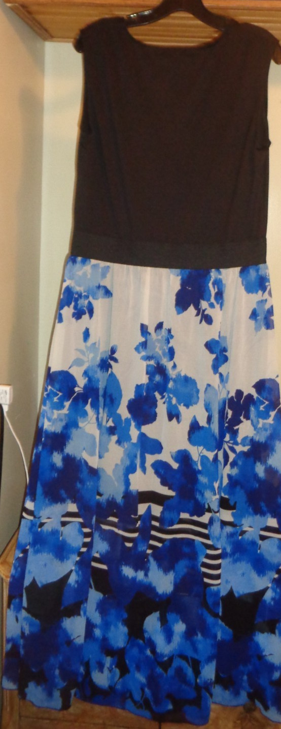 SIGNATURE COLLECTIONS BLACK/BLUE FLORAL JERSEY/ CHIFFON MAXI DRESS NEW SZ L