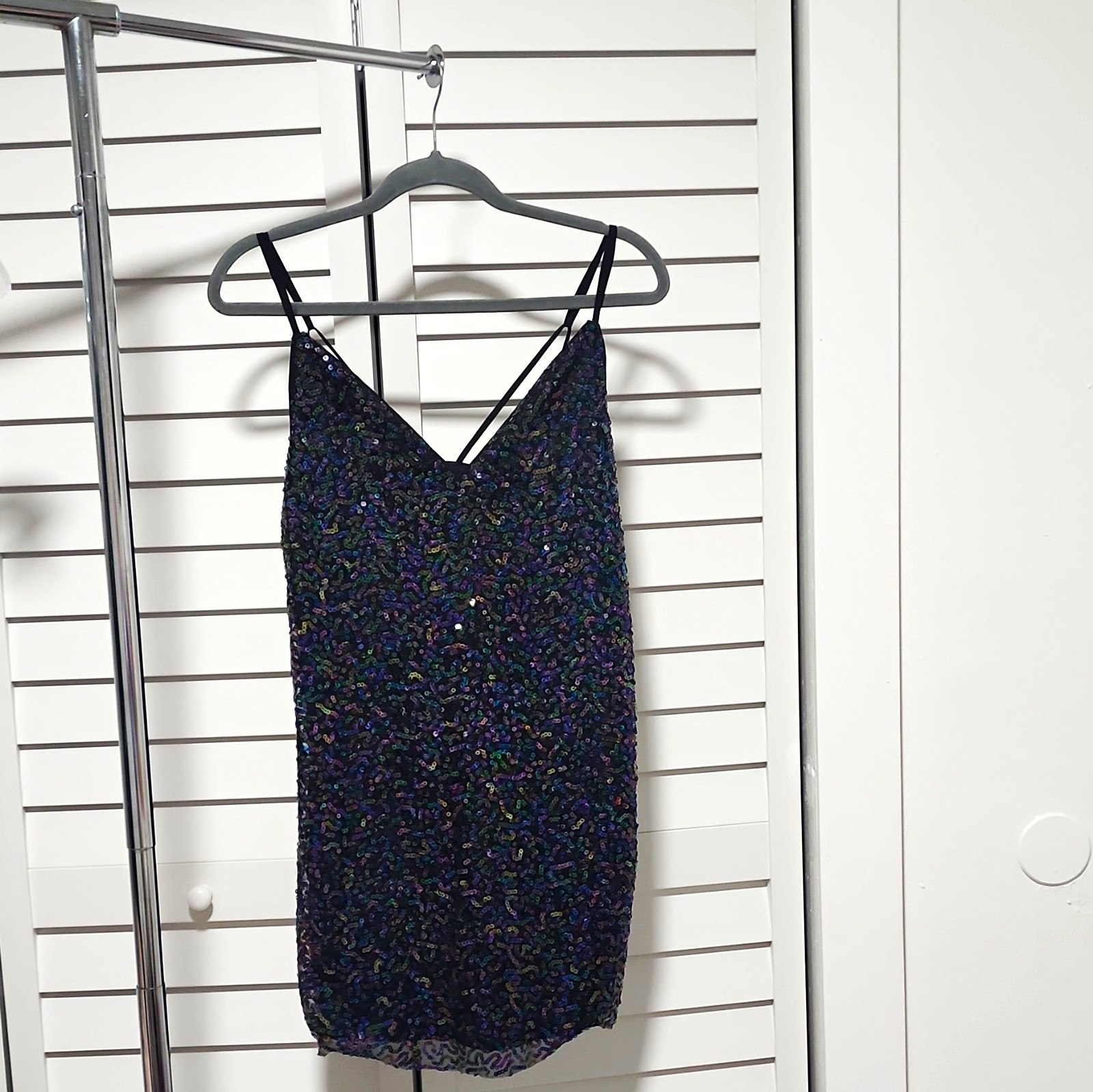 BCBGeneration Black Sequin Slip Mini Dress V-Neck Spaghetti Straps Women’s S