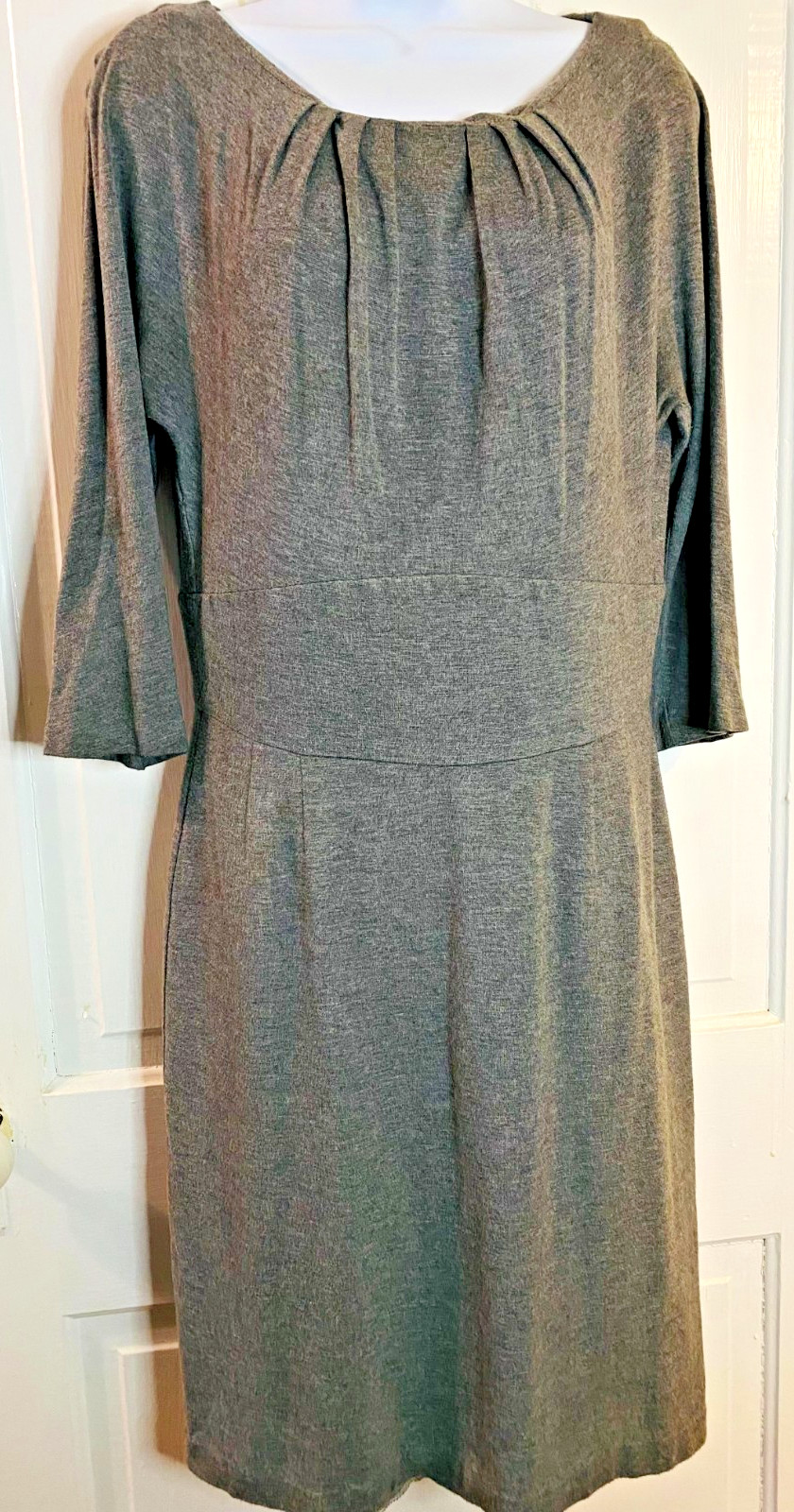 Trina Turk Gray Knit 3/4 Sleeve zip in back Dress, half lined Size S