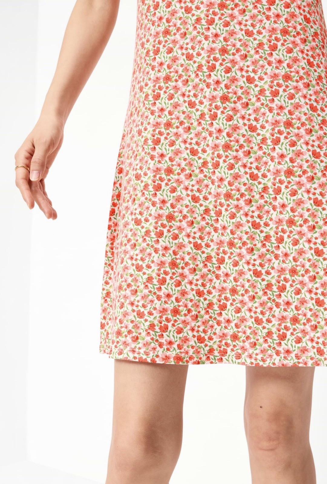 Old Navy Red Floral Scoop Neck Cap Sleeve Swing Mini Dress M NWT