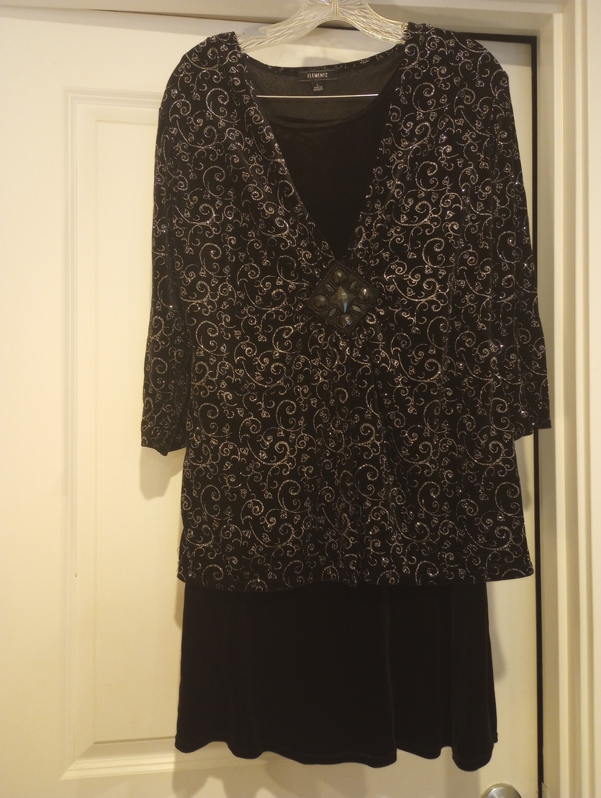 Elementz Women’s Black/Silver Sparkle Top L With Skirt Velvet Feel Formal Wear