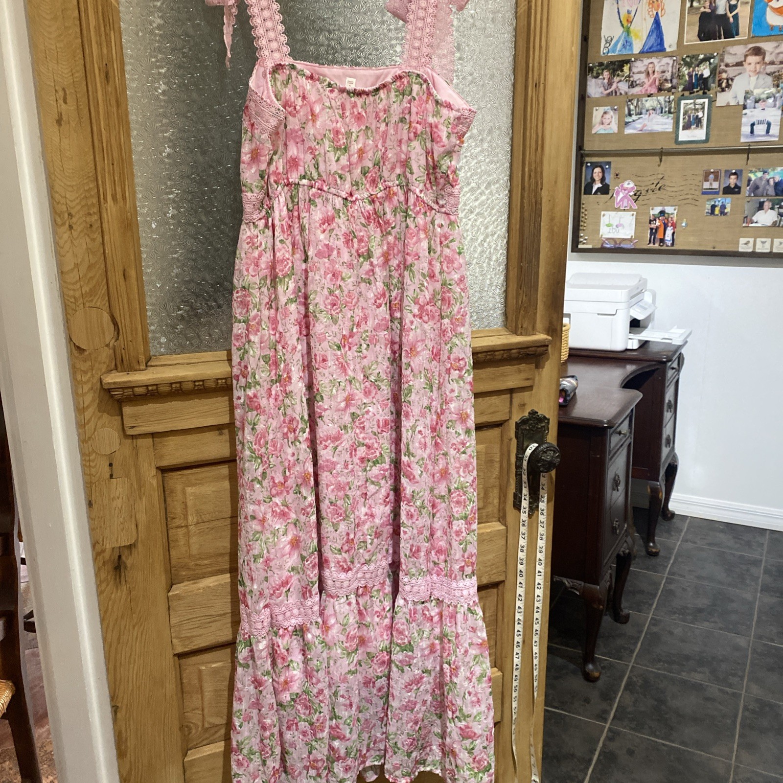 NWOT BY THE RIVER LARGE PINK FLORAL SHOULDER TIES MAXI DRESS