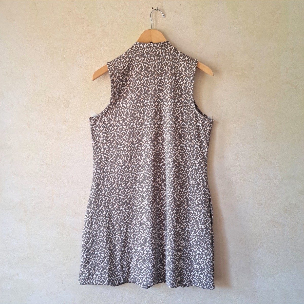 TOMMY BAHAMA Everyday Active Leopard Animal Print 1/4 Zip Mini Dress Large Brown