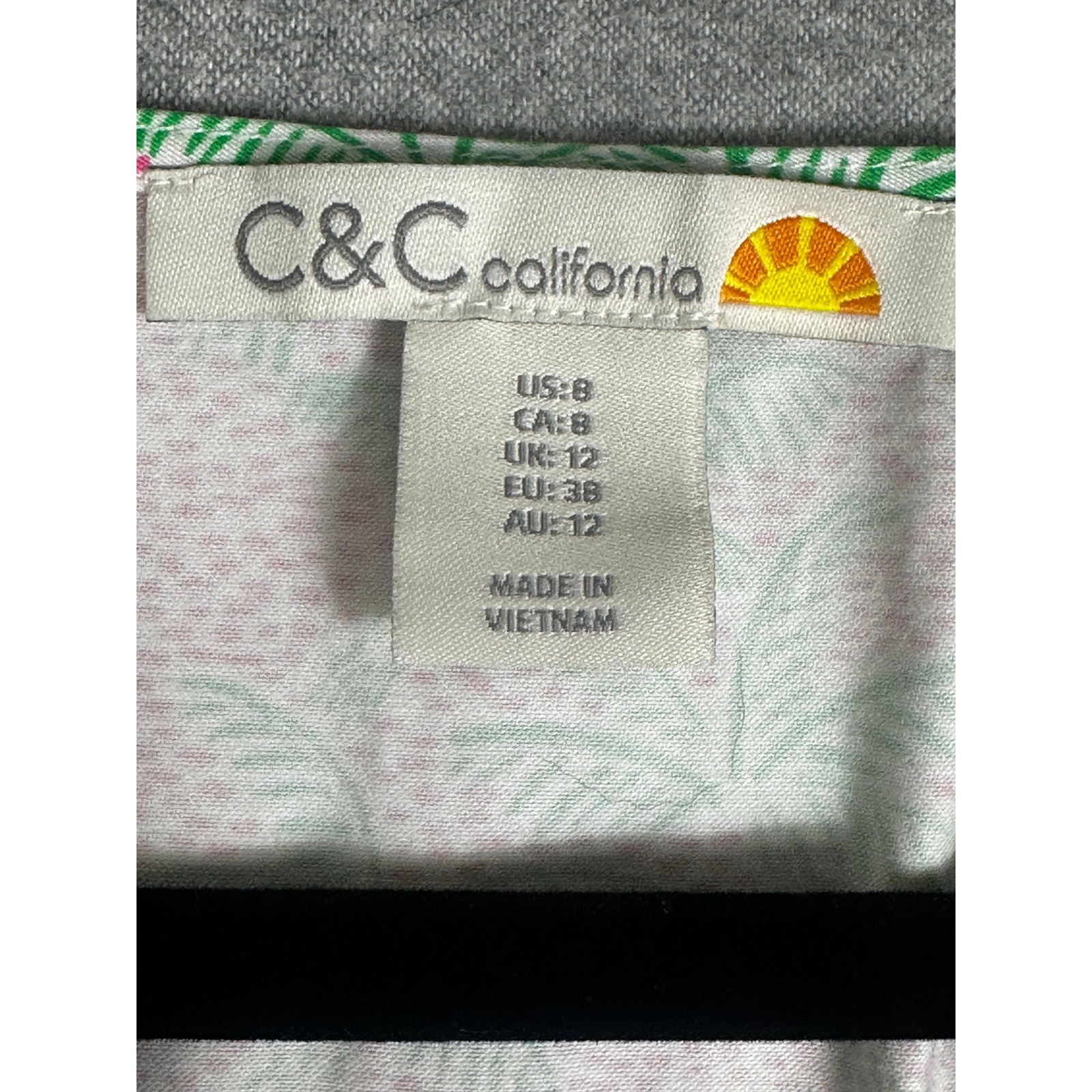 NEW C&C California Shift Dress Size 8 Pink Green Tropical Palm Tree Print
