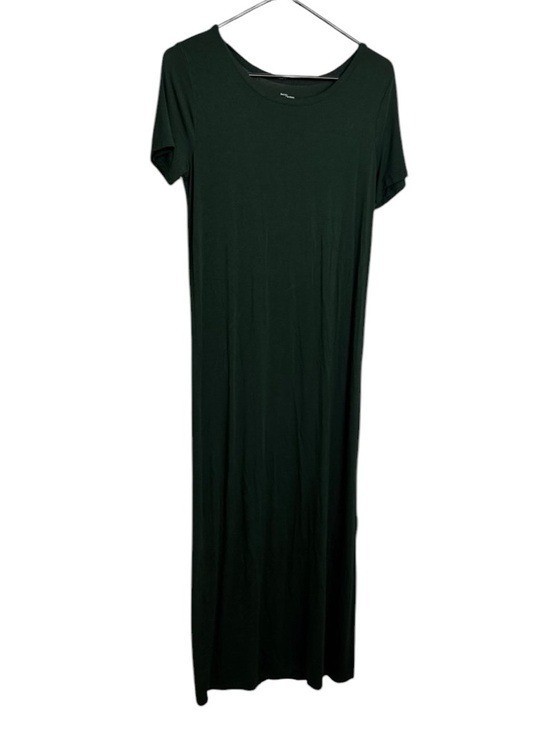 Daily ritual dark hunter green minimalist t shirt maxi dress medium coastal chic