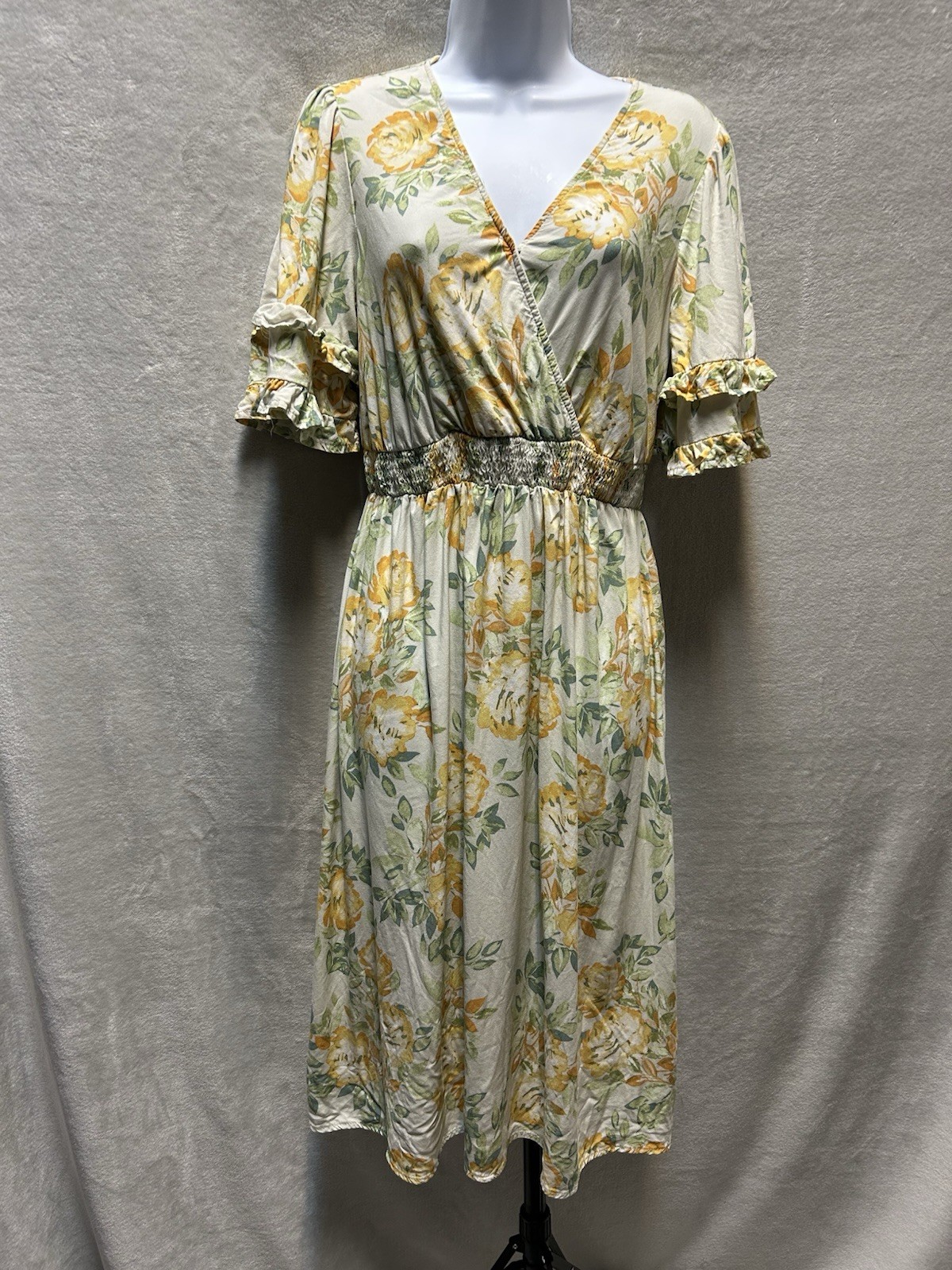 Luxology Ivory Yellow Green Floral Midi Dress V-Neck Smocked Ruffle S