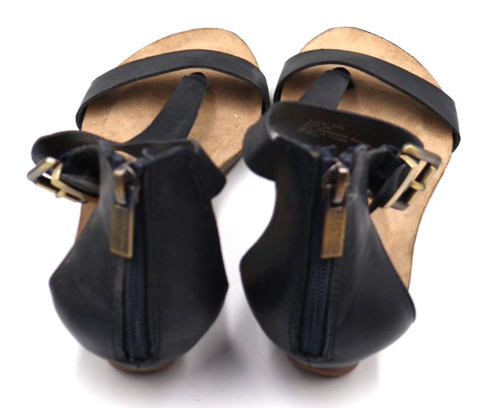 Reflections by Kenneth Cole Navy Blue T Strap Sandals w/ Zipper & Buckle Size 6