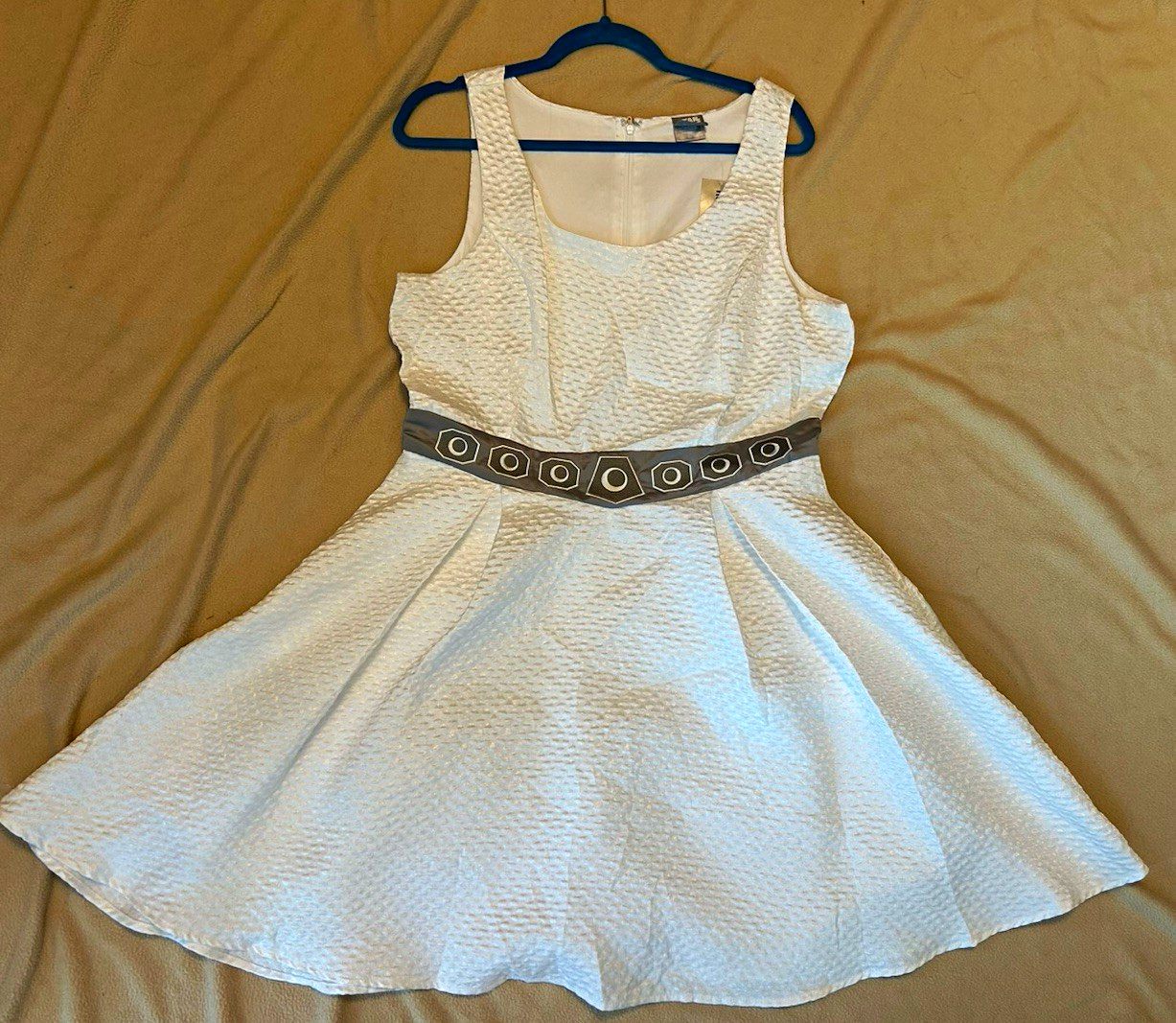 Her Universe Star Wars White Leia Fit & Flare Dress XL Sleeveless NEW With Tags