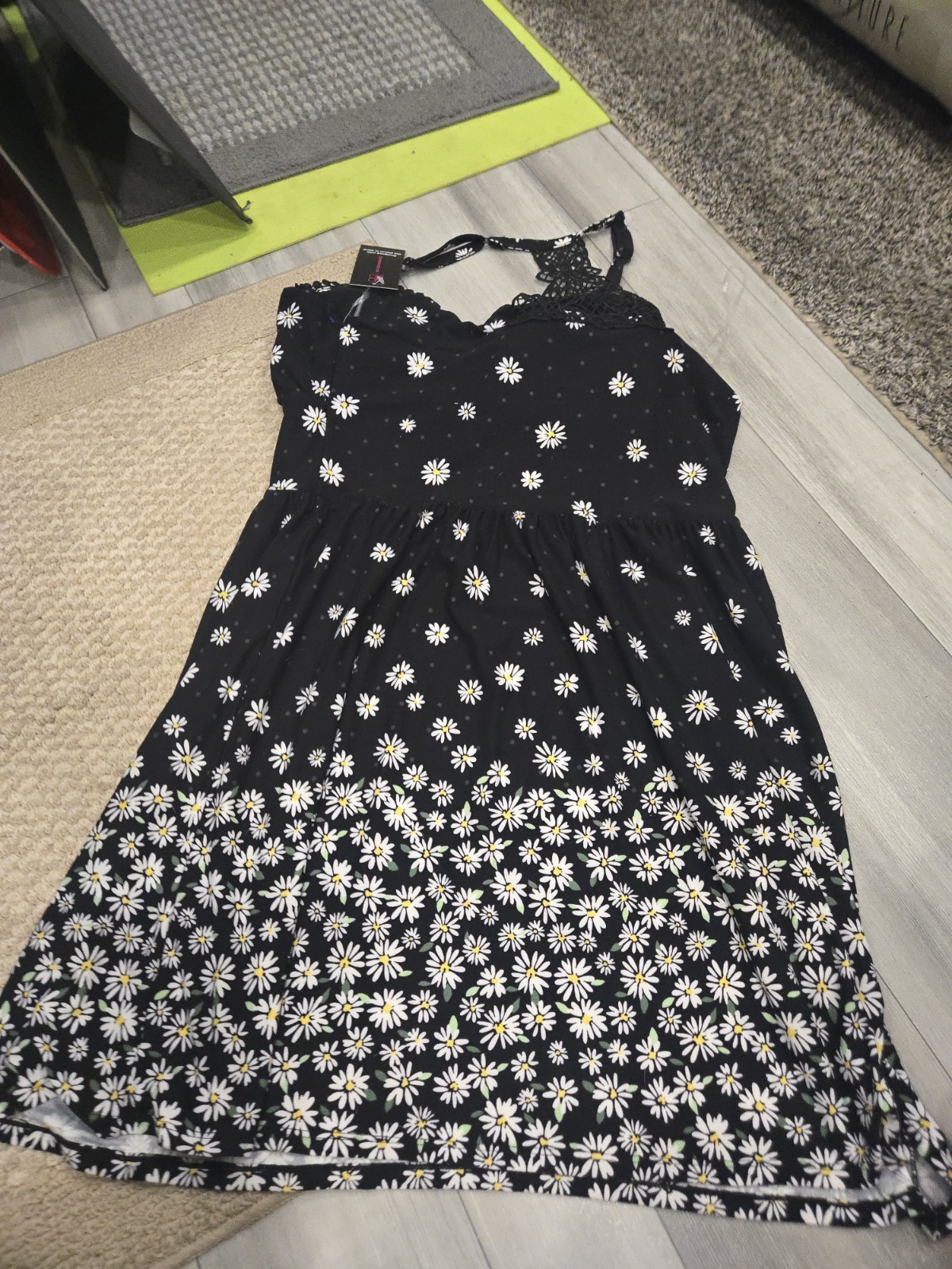 No Boundaries Black & White Daisy Floral Lace Back Strappy Midi Sundress XL