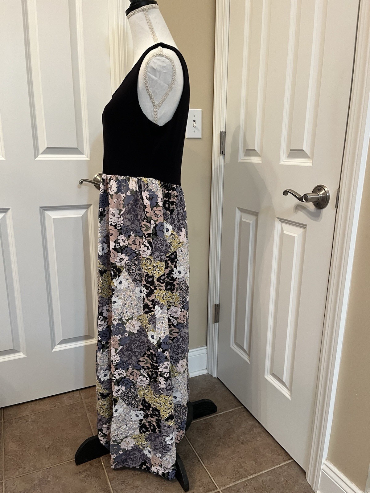 Nicole Miller L Mixed Fabric Crazy Quilt Floral Print Maxi Dress Pockets Black
