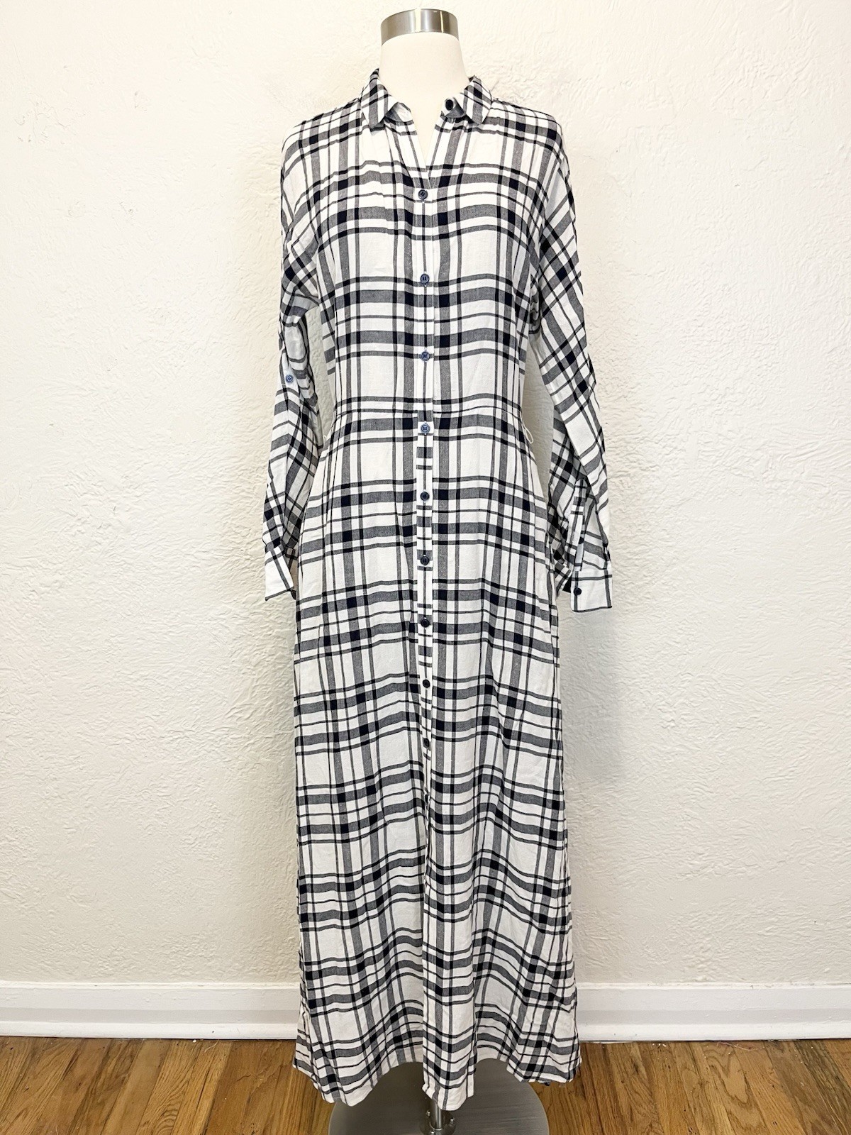 Theory Dress Maxi Shirtdress White Navy Blue Linen blend size 6