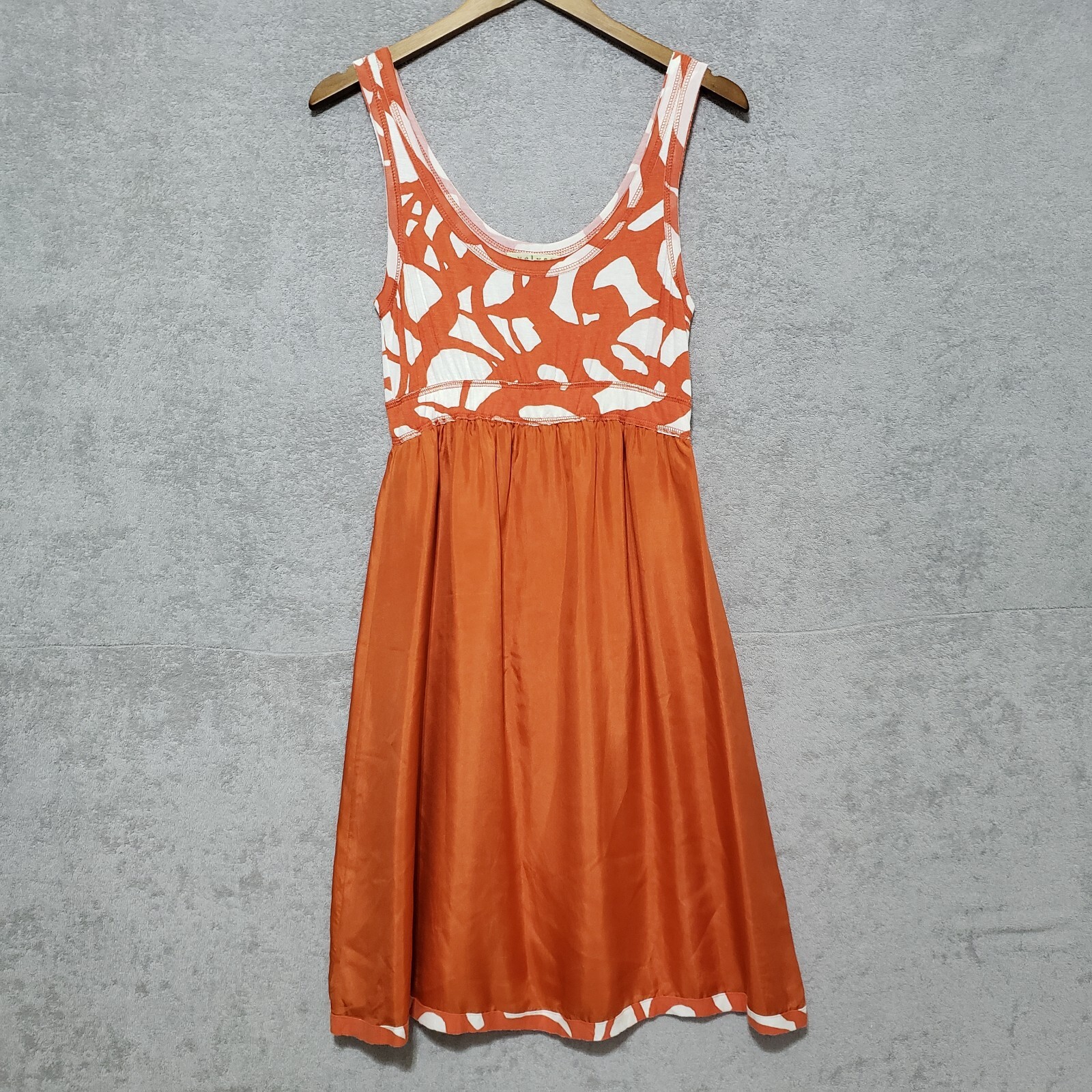 Velvet by Graham Spencer Dress Medium Fit Flare Silk Orange Pullover Sleeveless