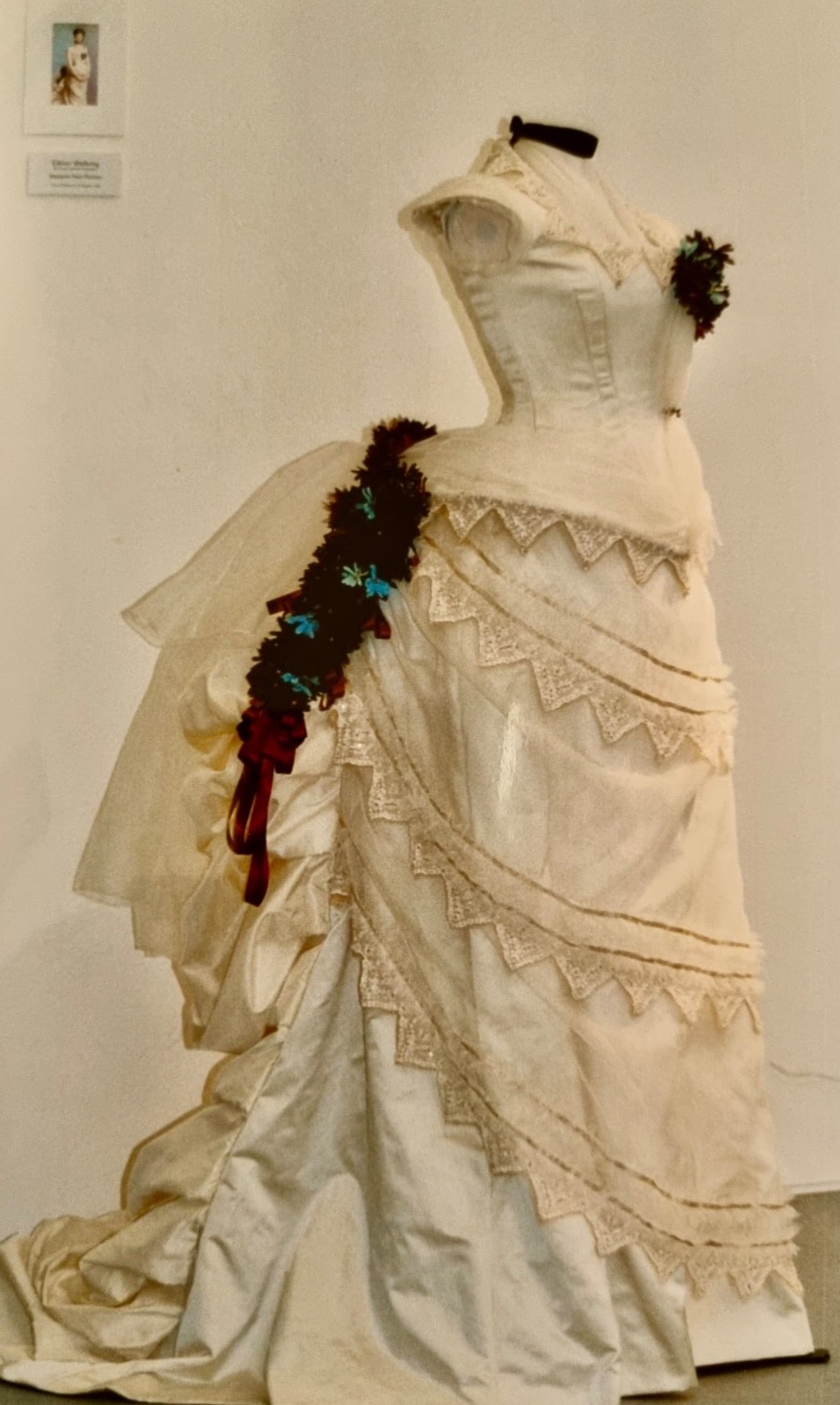 Tailor-Made Belle Époque Duchess Silk Gown, 10 pieces incl Corset & Bustle