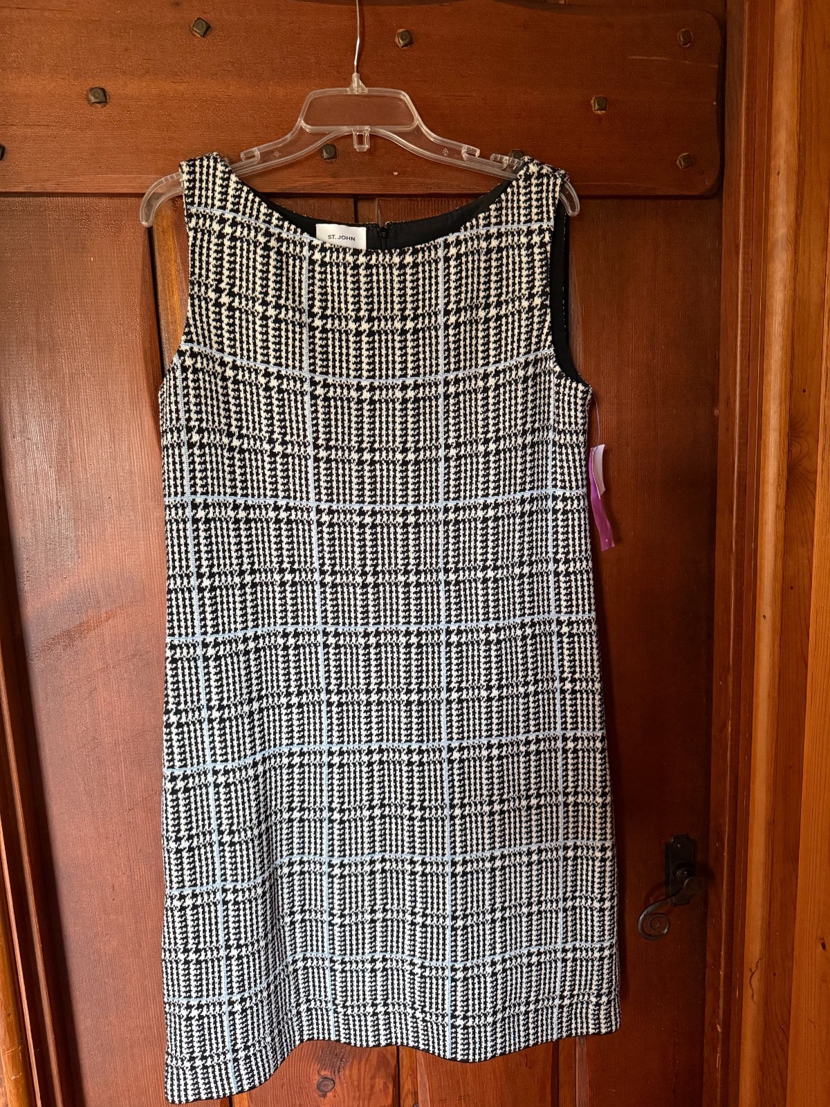 St. John Tweed Plaid in white black blue Sleeveless Sheath US Sz L Charity DS31
