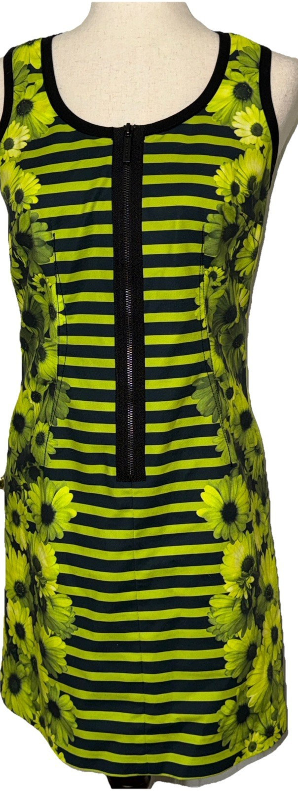 EUC MICHAEL KORS SZ 10 BLACK STRIPED YELLOW FLOWERED DRESS / FRONT ZIPPER /BELT