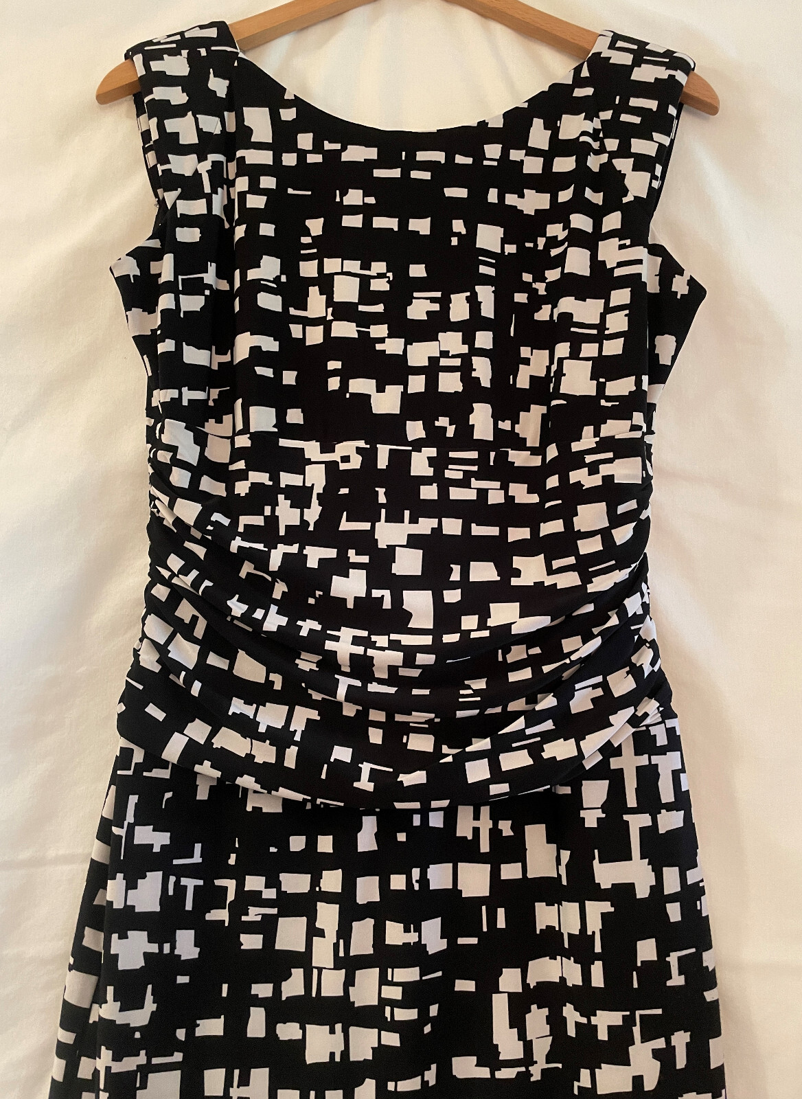NearlyNew 8 Black/White Sleeveless NINE WEST Knit Dress, $90 Retail