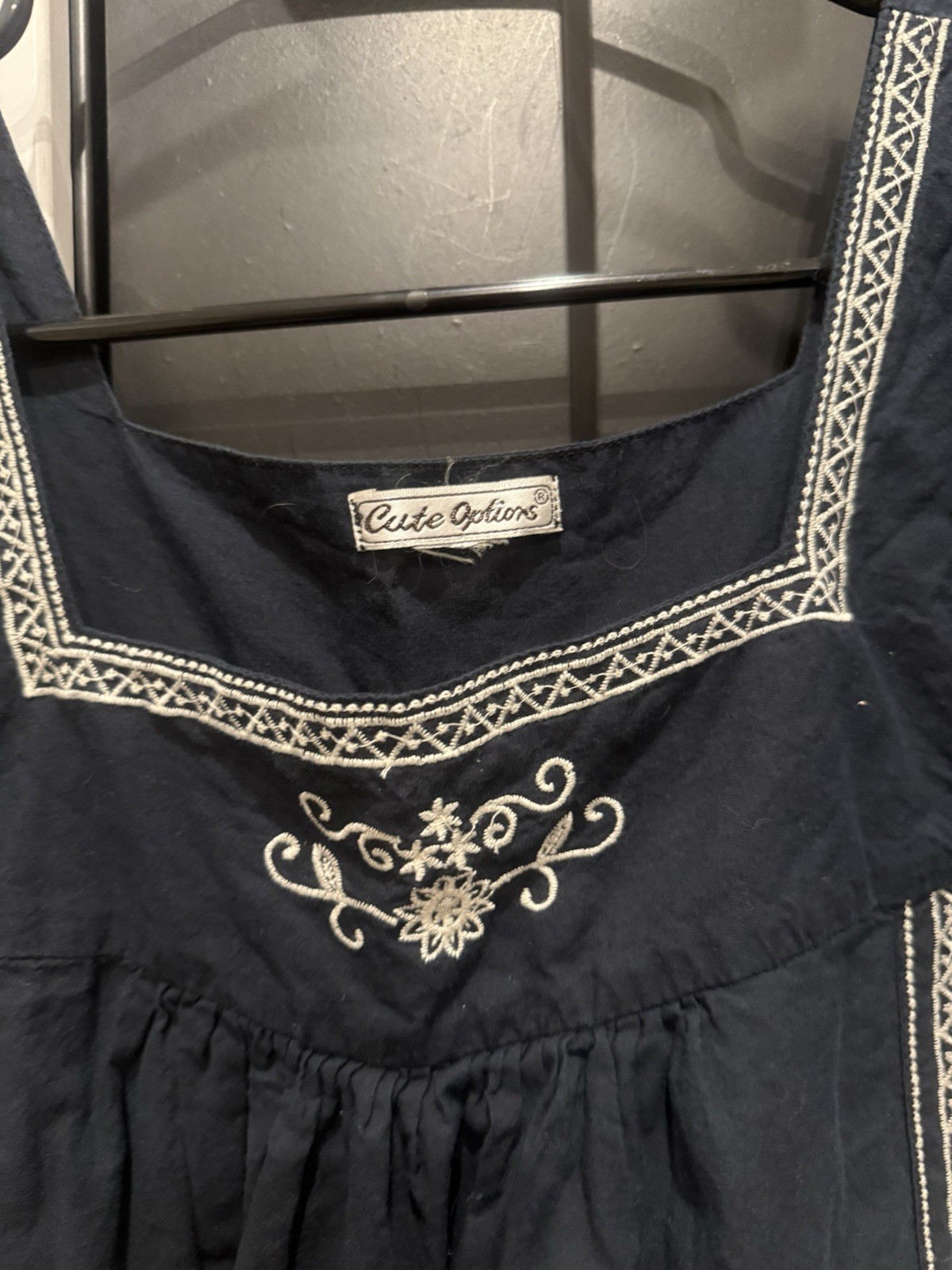 Cute Options Navy Embroidered Boho Dress Women’s Size Large Short Sleeve