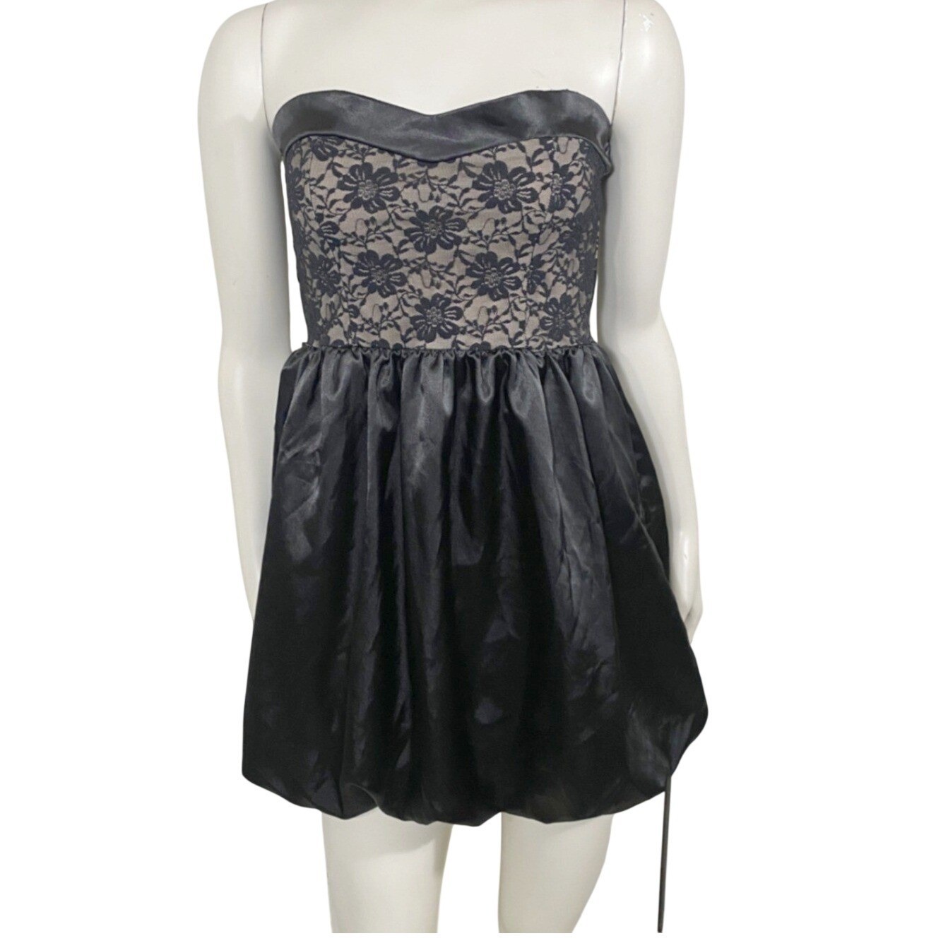 Romantic Lace Satin Strapless Bubble Hem Party Dress Size Small Goth Babydoll