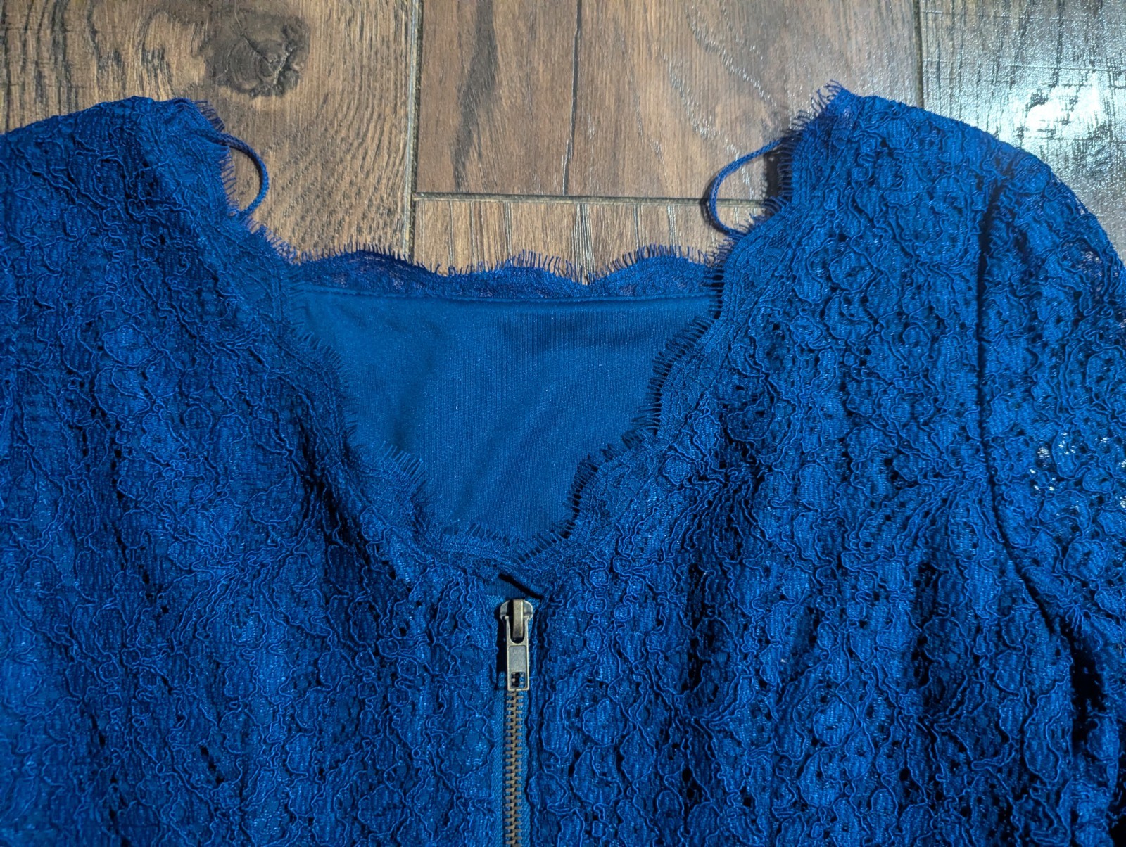 Adrianna Papell Royal Blue Lace Mini Dress Back Zipper Accent Sz 4 NWT Gorgeous