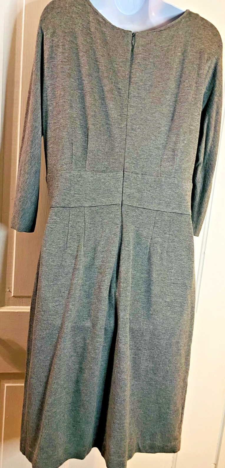 Trina Turk Gray Knit 3/4 Sleeve zip in back Dress, half lined Size S