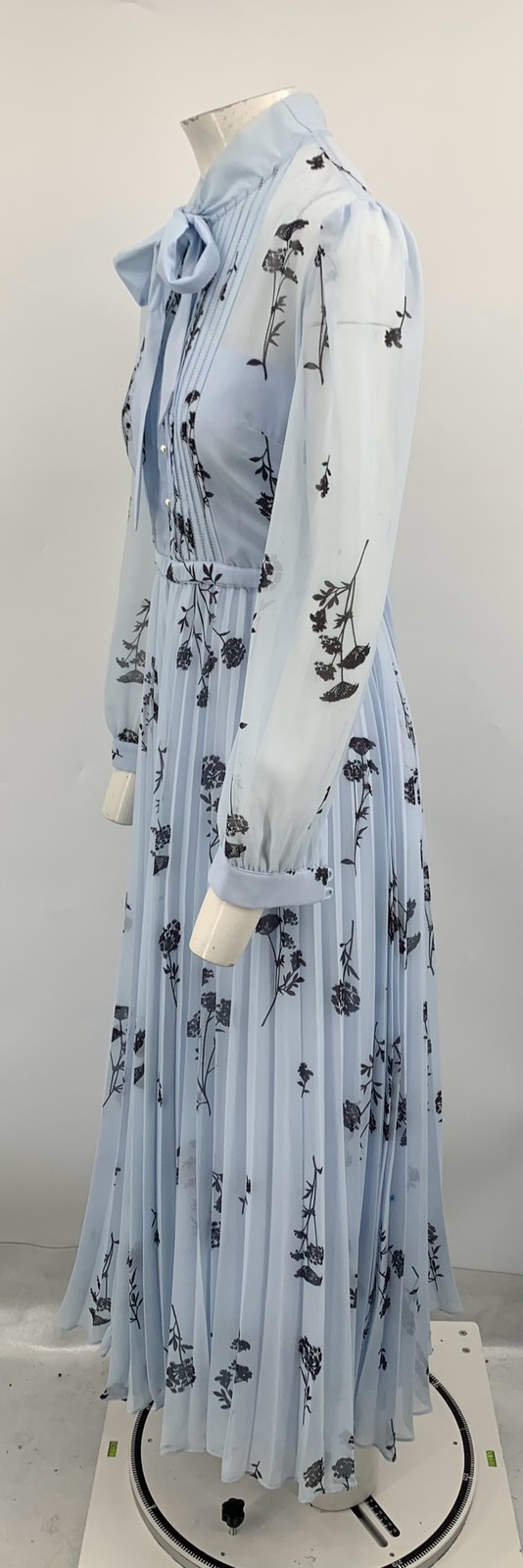 SELF PORTRAIT LIGHT BLUE FLORAL SILHOUETTE CHIFFON MIDI DRESS SZ LARGE-MISS TAG