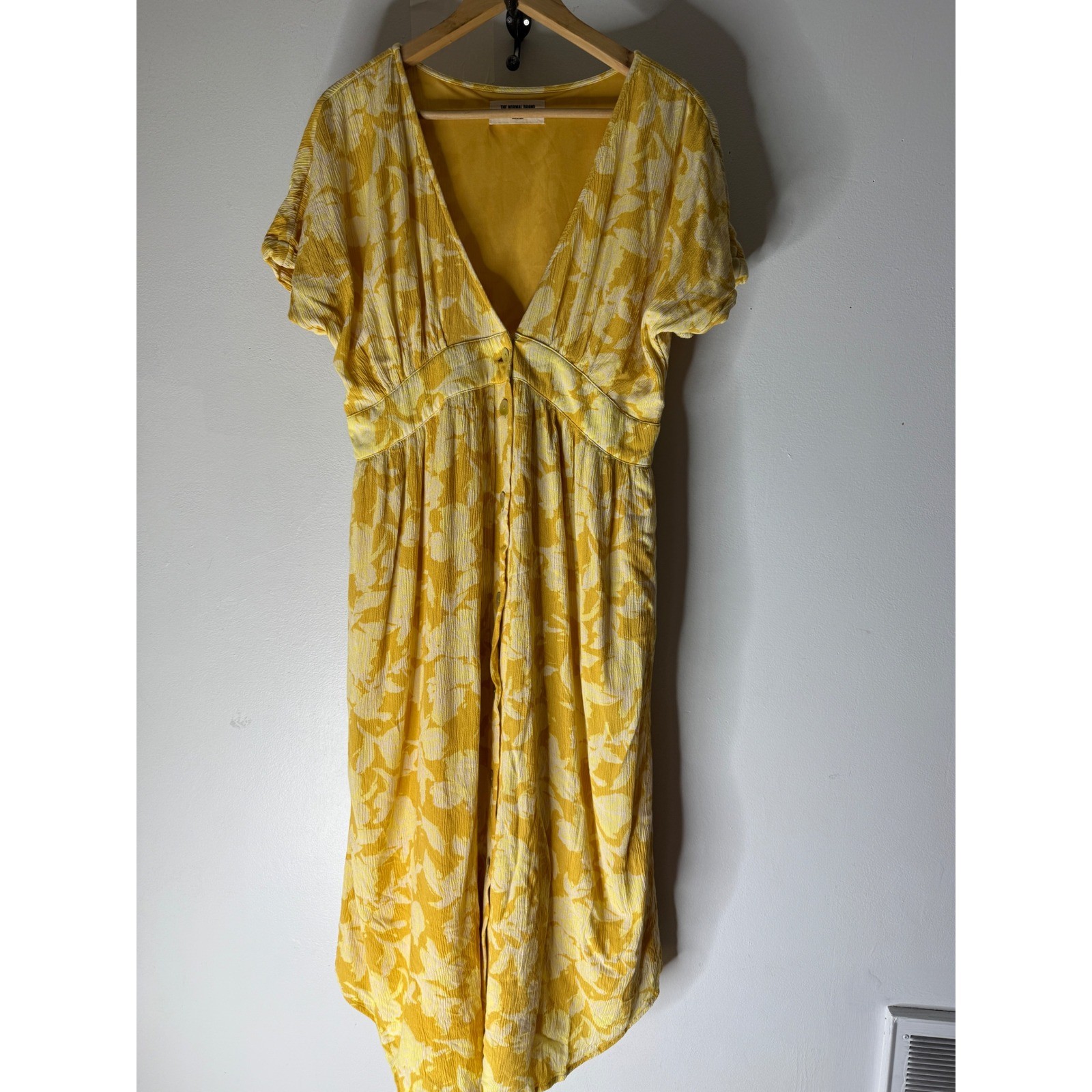 The Normal Brand Womens Yellow Floral Button Front V-Neck Midi Dress Size large