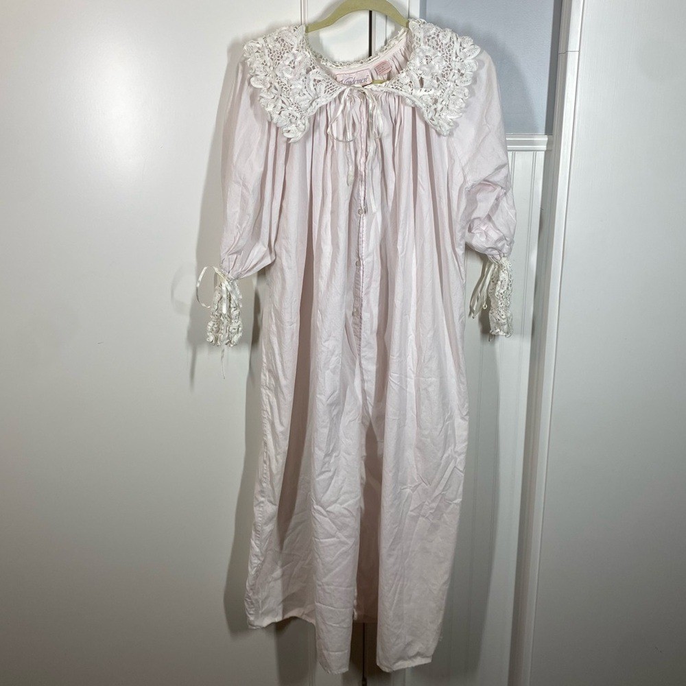VTG VANDEMERE Pink Lace Cotton Cottage Core Nightgown M Victorian Crochet Lace