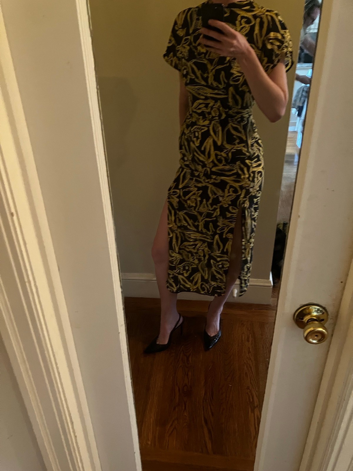 Diane Von Furstenberg Black and Yellow 100% Silk Dress