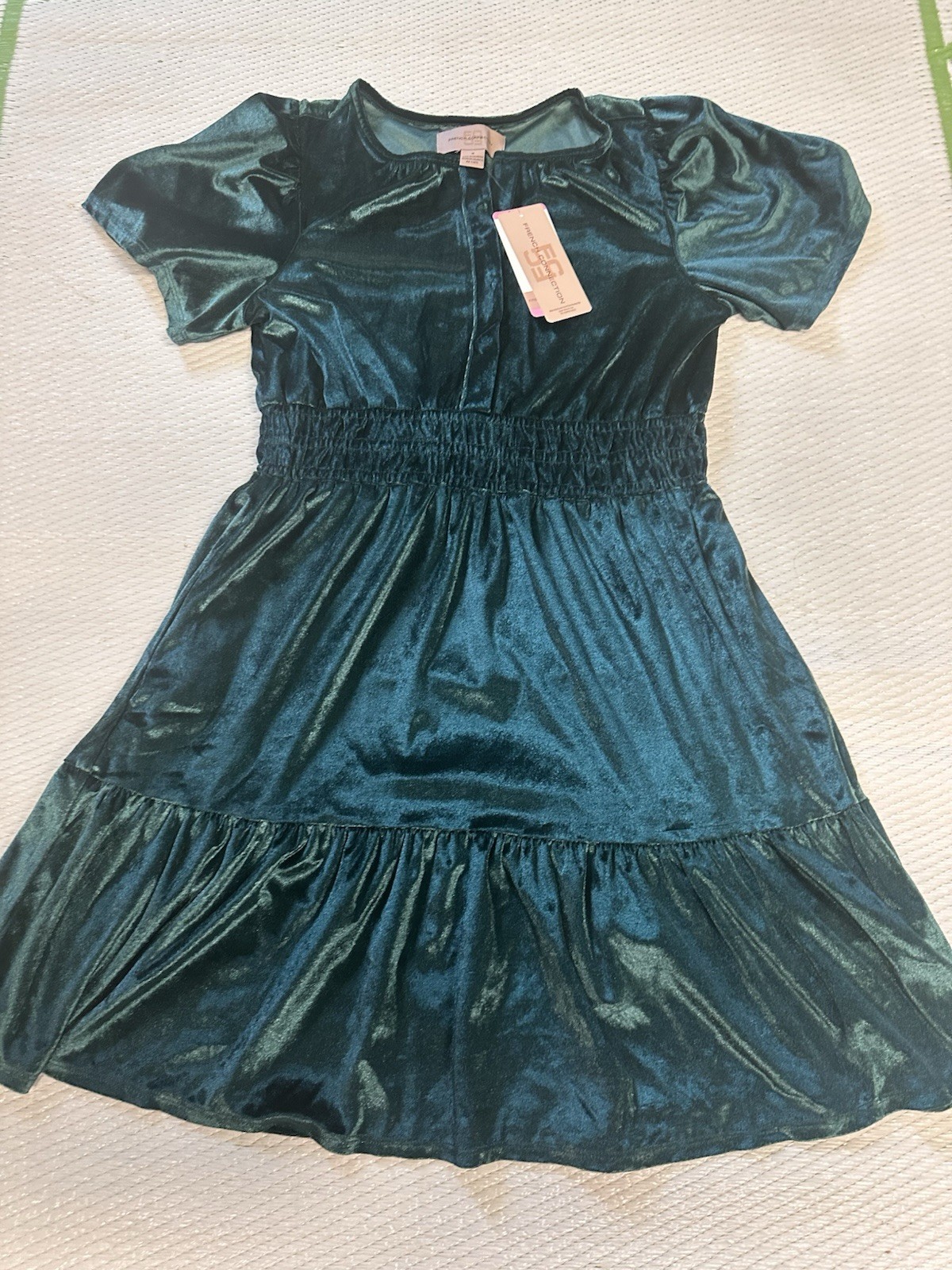 French Connection Green Velvet Smocked Waist Puff Short Sleeve Fit & Flare S