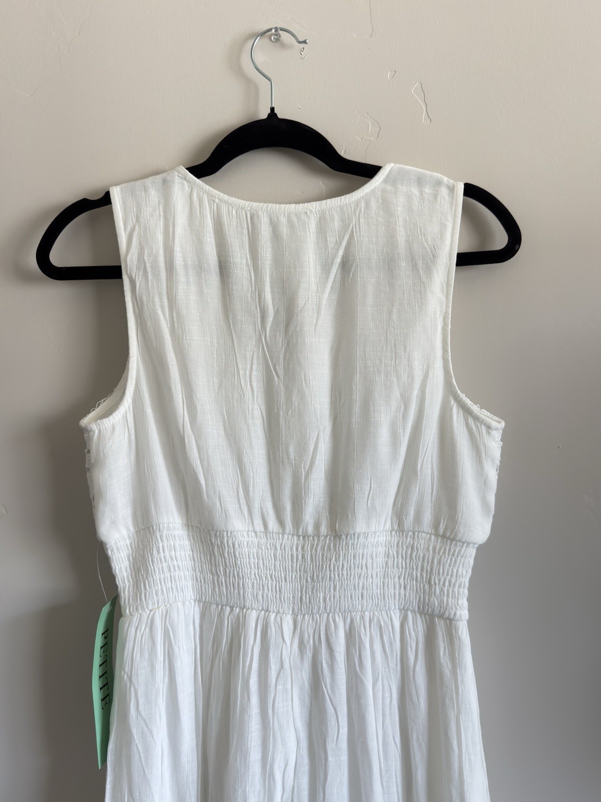J GEE Size PM White Smocked Fit Sleeveless Embroidery Beach Dress NWT